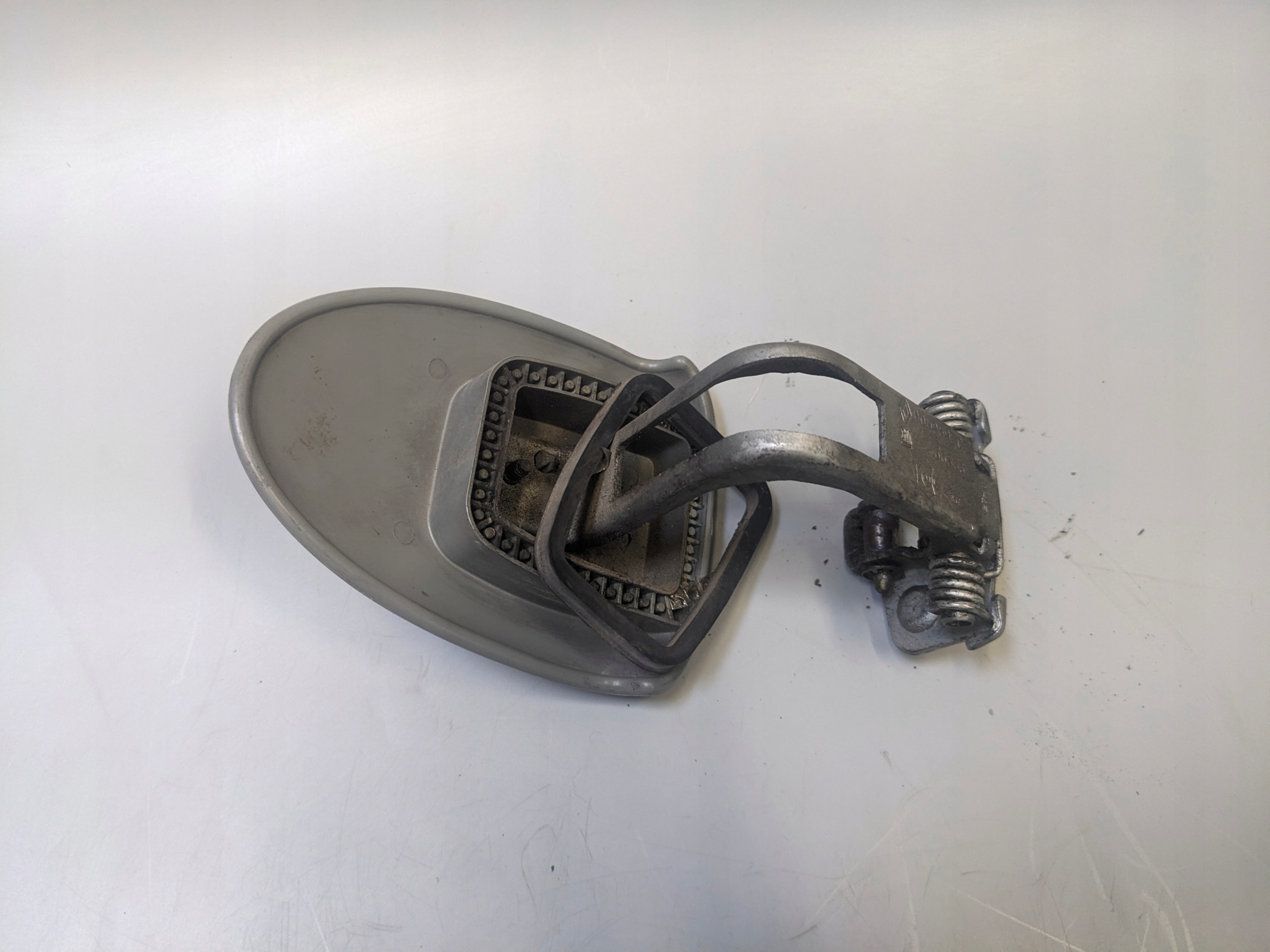 OGRANICZNIK KLAMKA DRZWI LEWY TYL PRIMASTAR TRAFIC VIVARO 006259C Producent części Renault OE