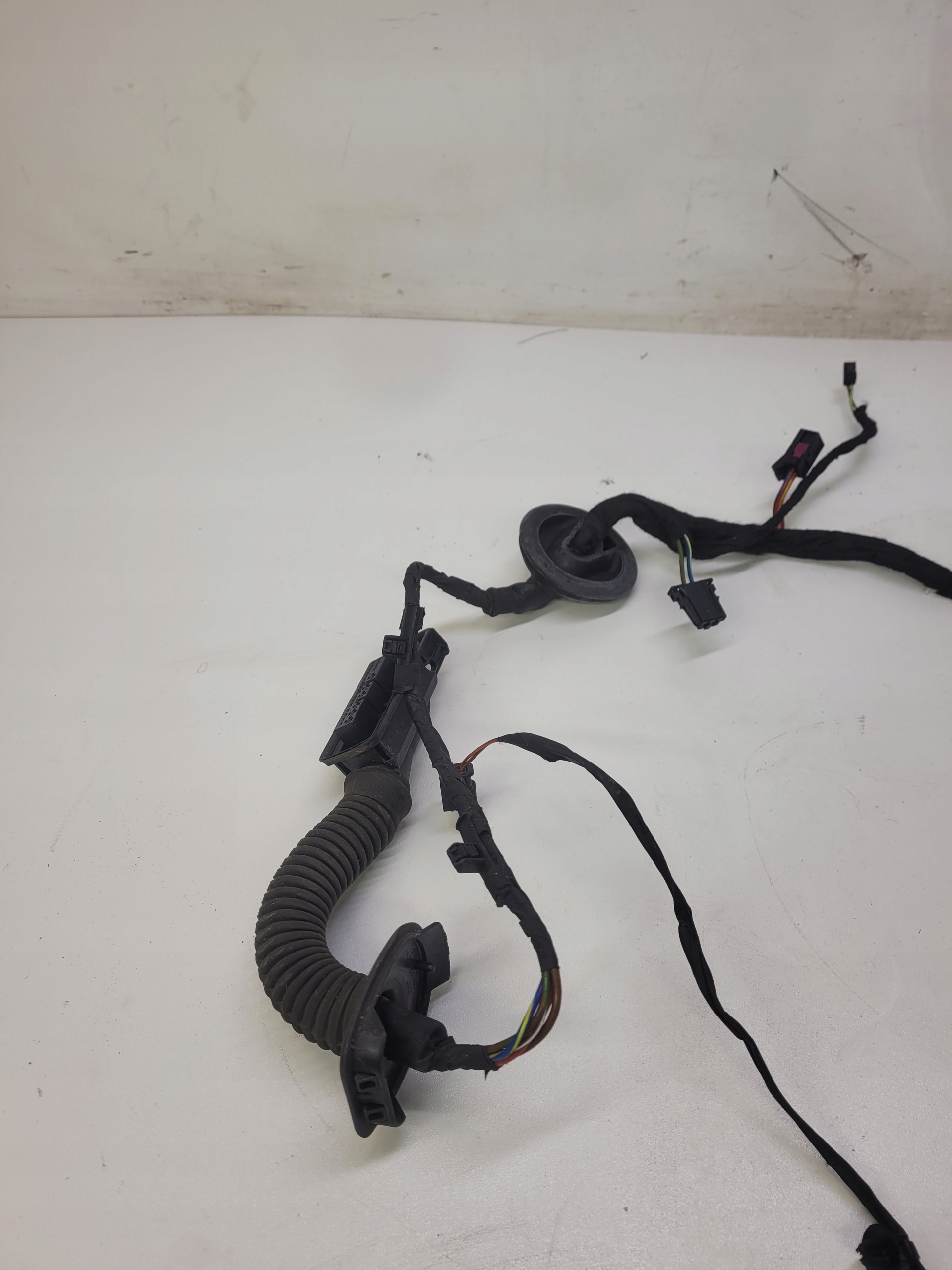 bundle door left rear part AUDI A7 LIFT LED 4G8971687AS