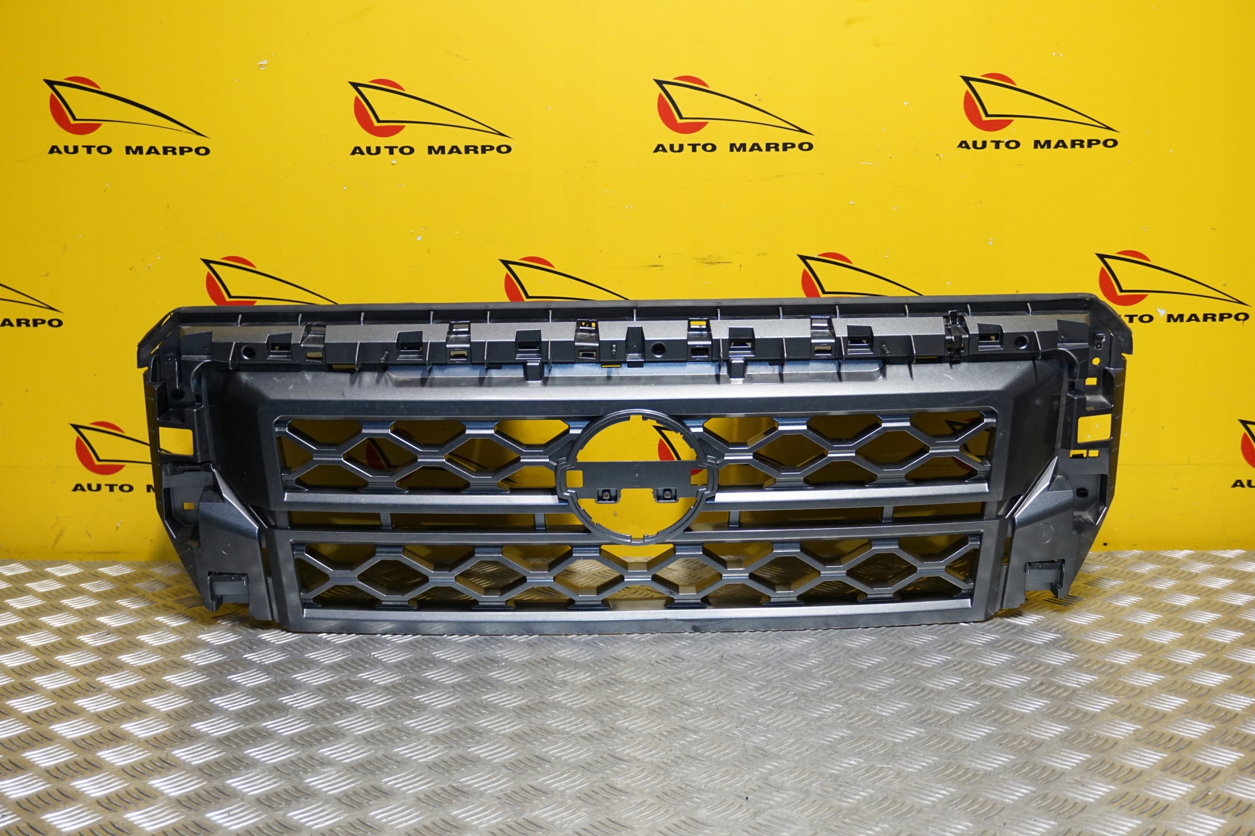 NISSAN FRONTIER 2022 - 2024 Atrapa Przód Grill 62310 9BU0A Producent części Nissan OE