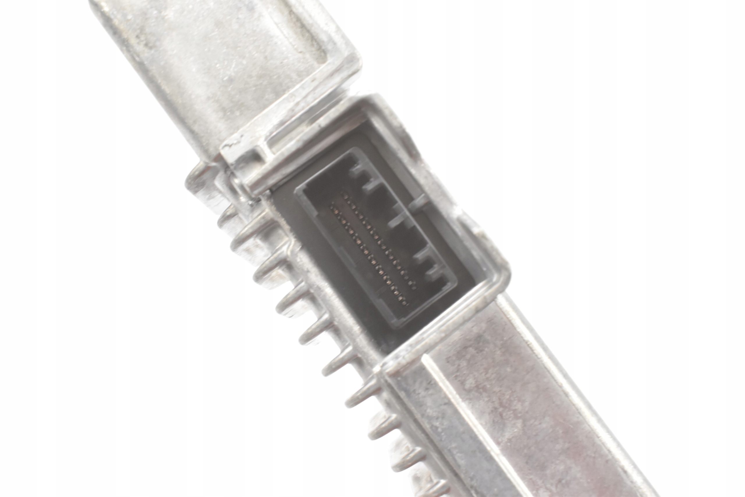 KAMERA PRZÓD ASYSTENT L8B2-14F404 LAND ROVER DEFENDER L663 II 2020- Producent części Land Rover OE