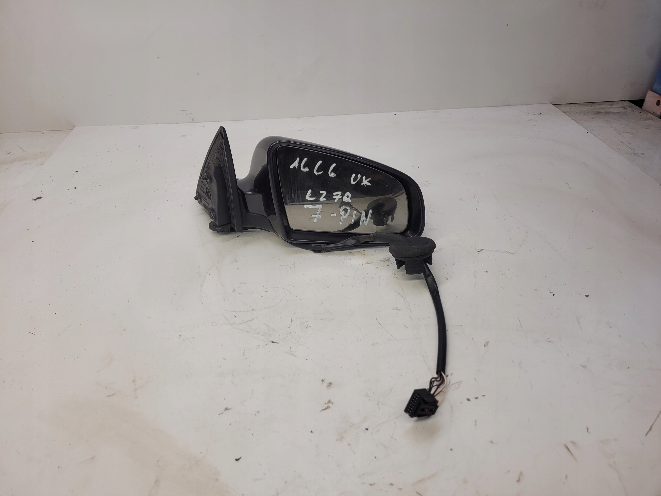 mirror right AUDI A6 C6 LZ7Q 7 PIN UK
