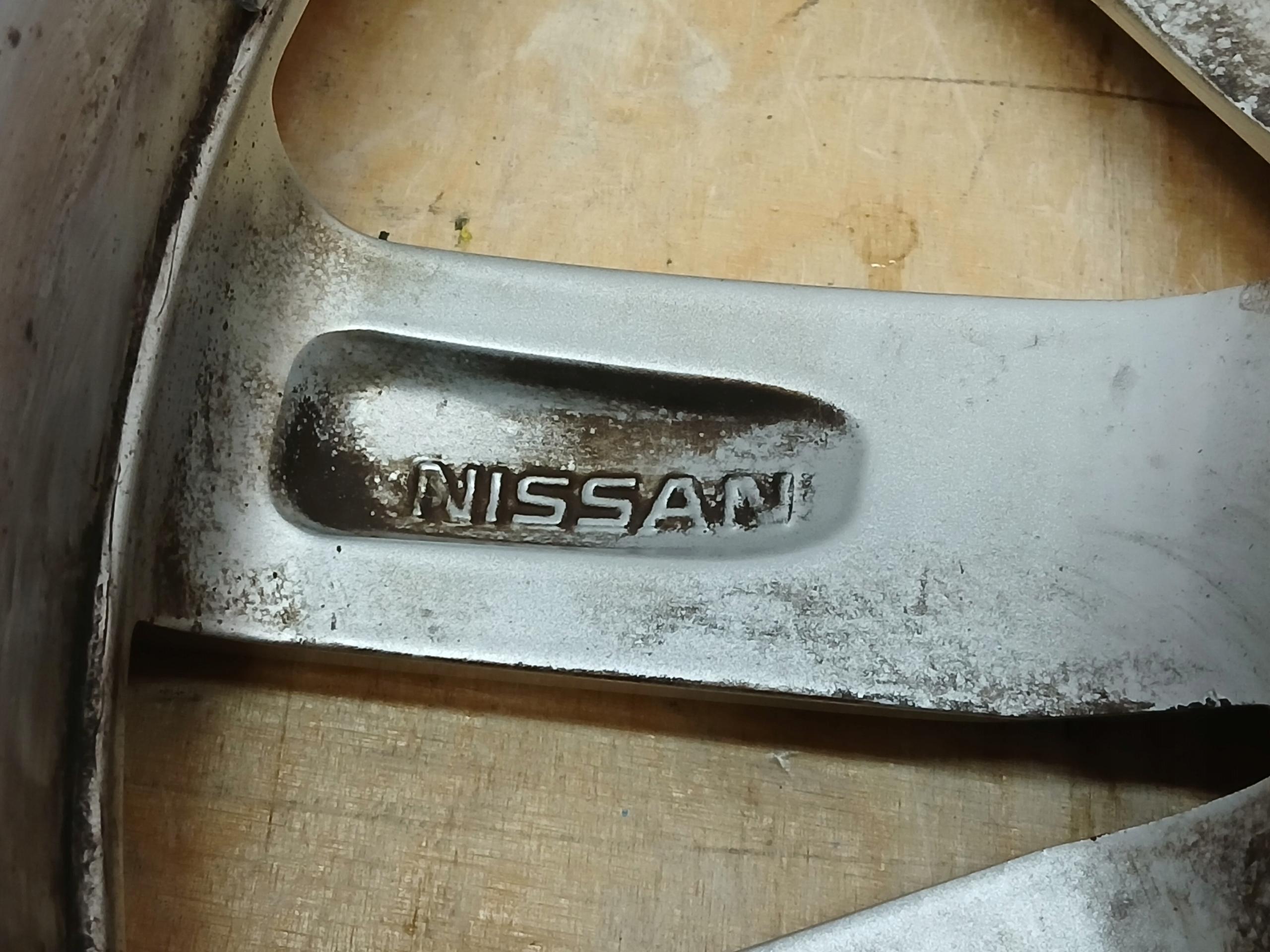 disk hliníkový NISSAN 7J 17" 5X114,3 ET40