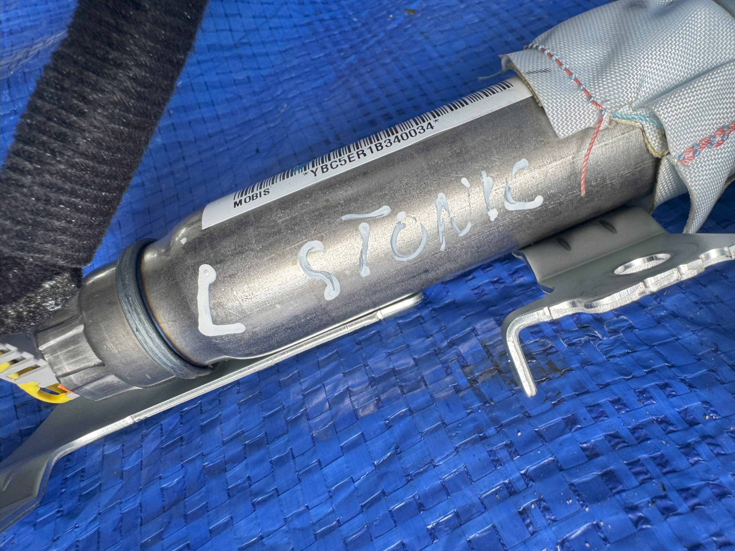 пиропатрон воздушная левый kia STONIC 85010H8300 24R