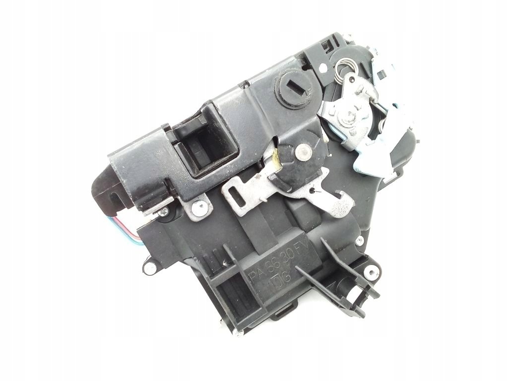 VW Golf V 5 plus + lock left rear part rear 7L0839015J