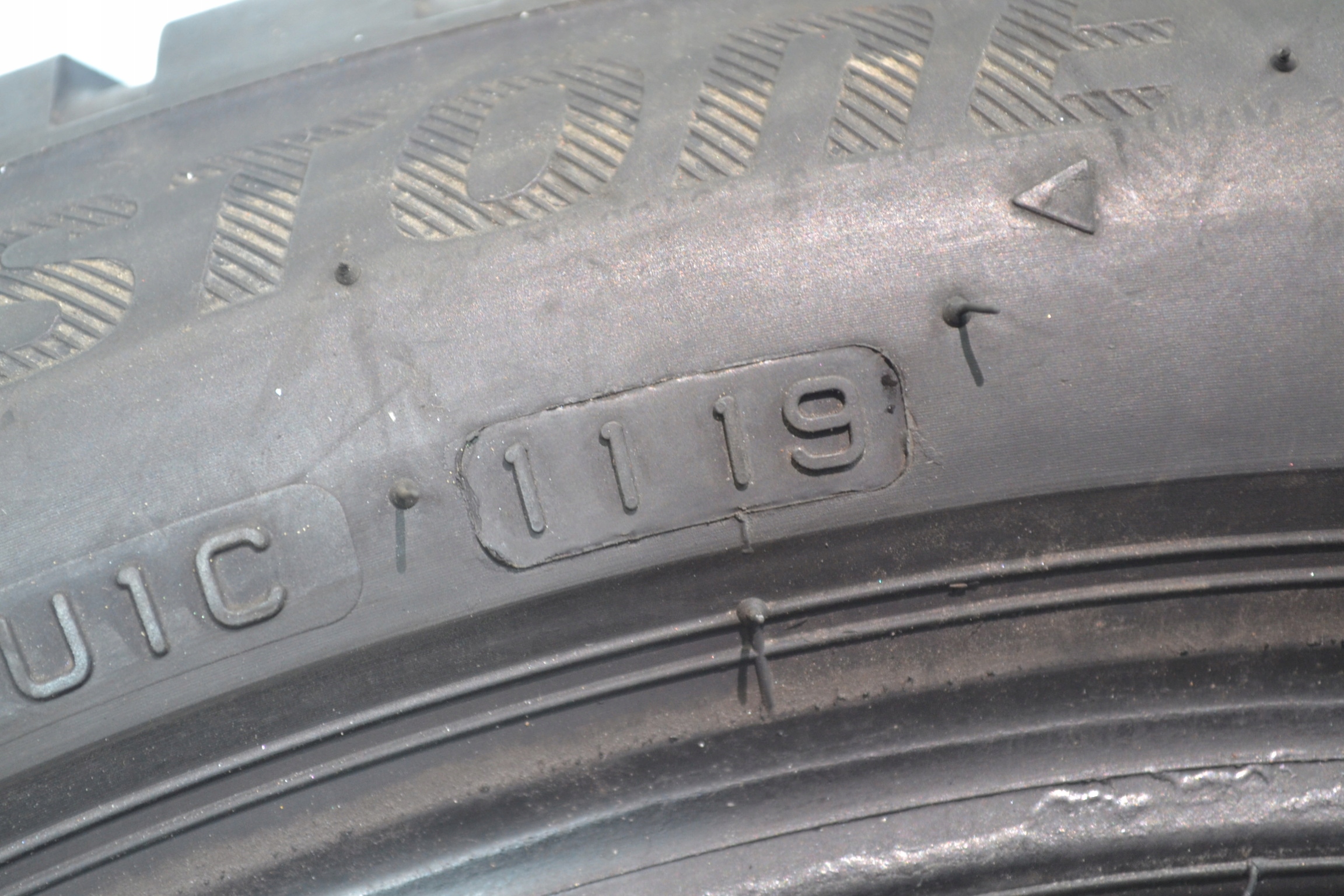 225/45R18 BRIDGESTONE BLIZZAK LM001 RFT 2szt 7457z EAN (GTIN) 3286341002713