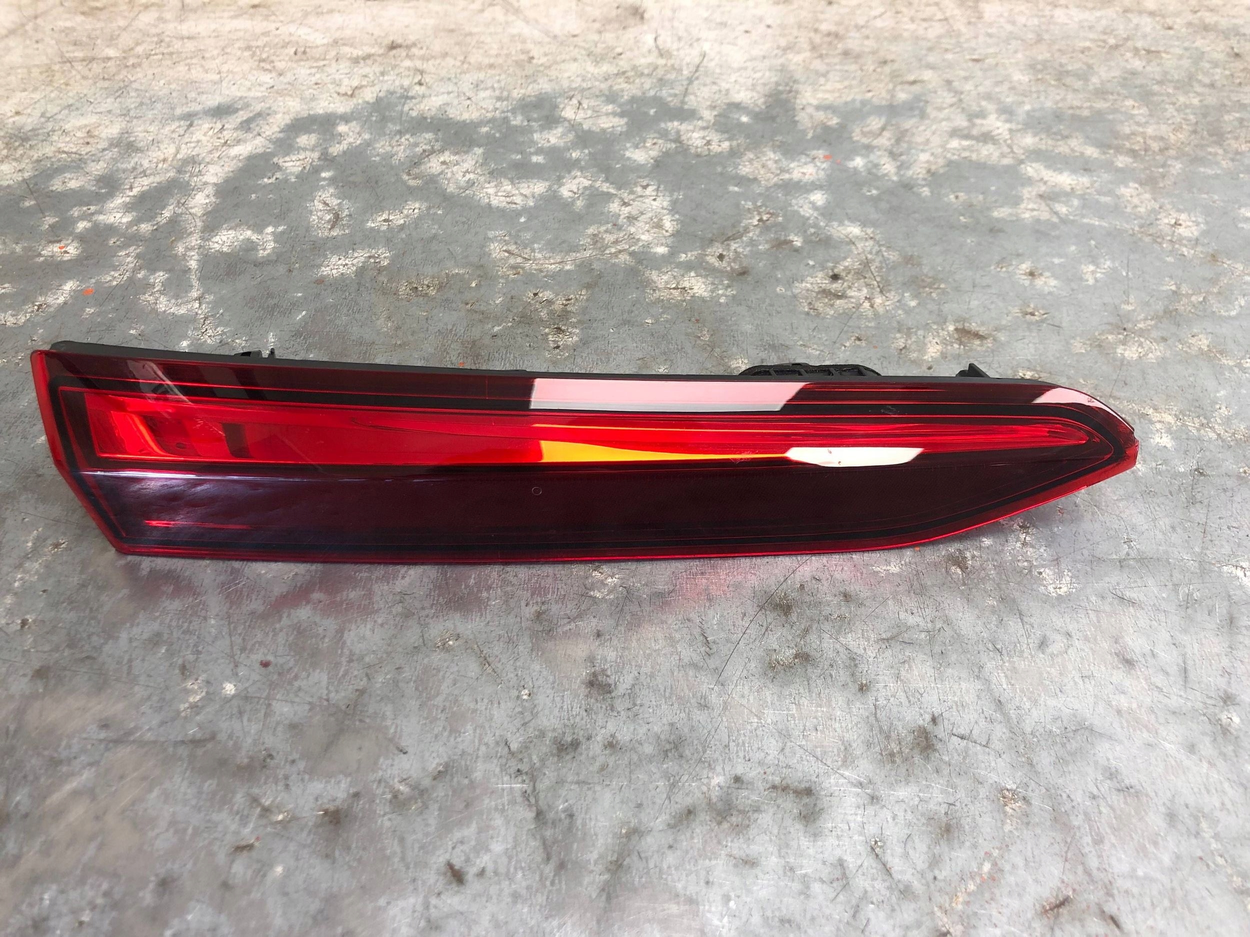 light left rear part to the bonnet VW ID3 ID.3 10A945307A