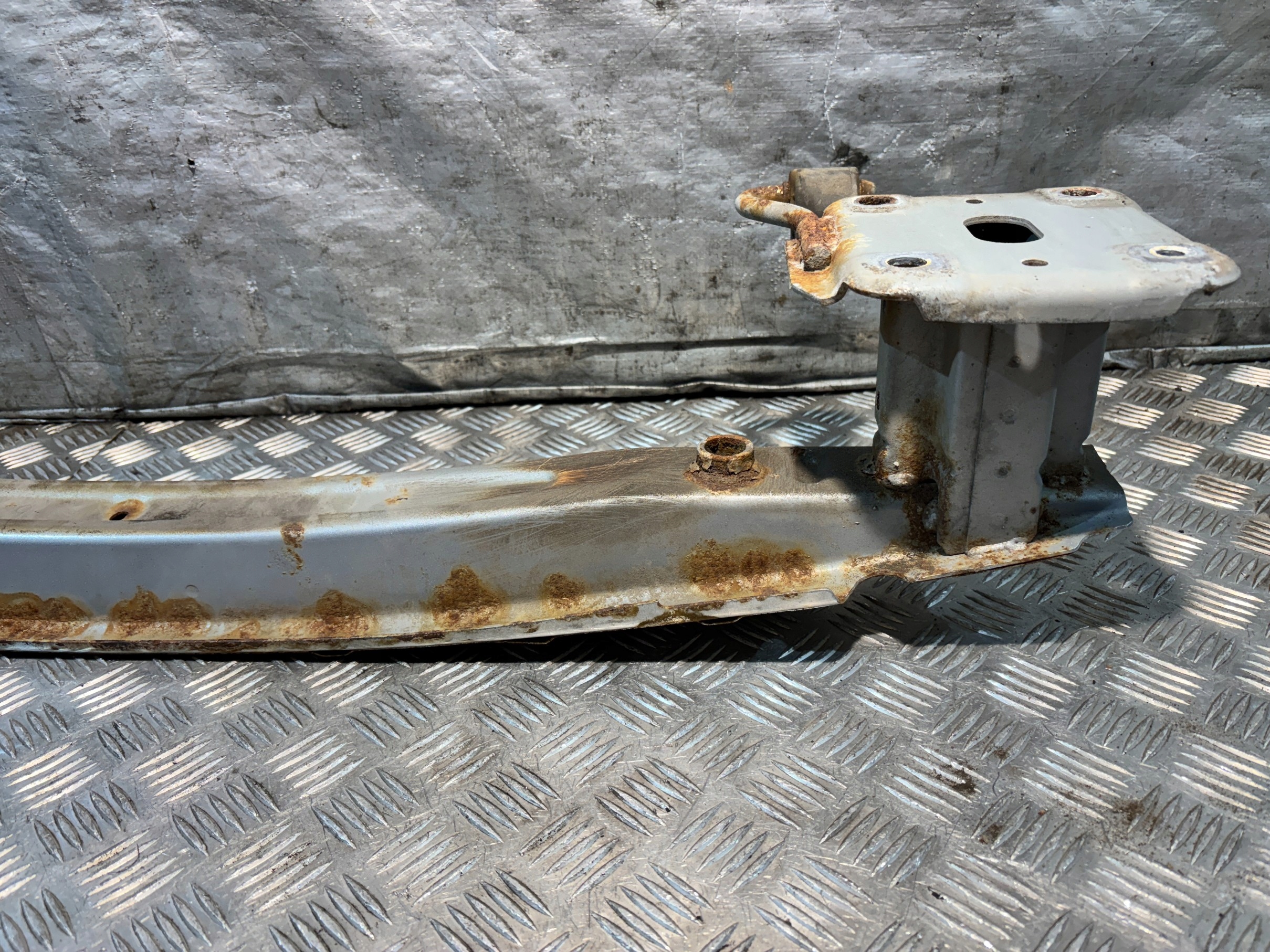 bumper support rear part Mazda 6 GJ Kombi GHP9262