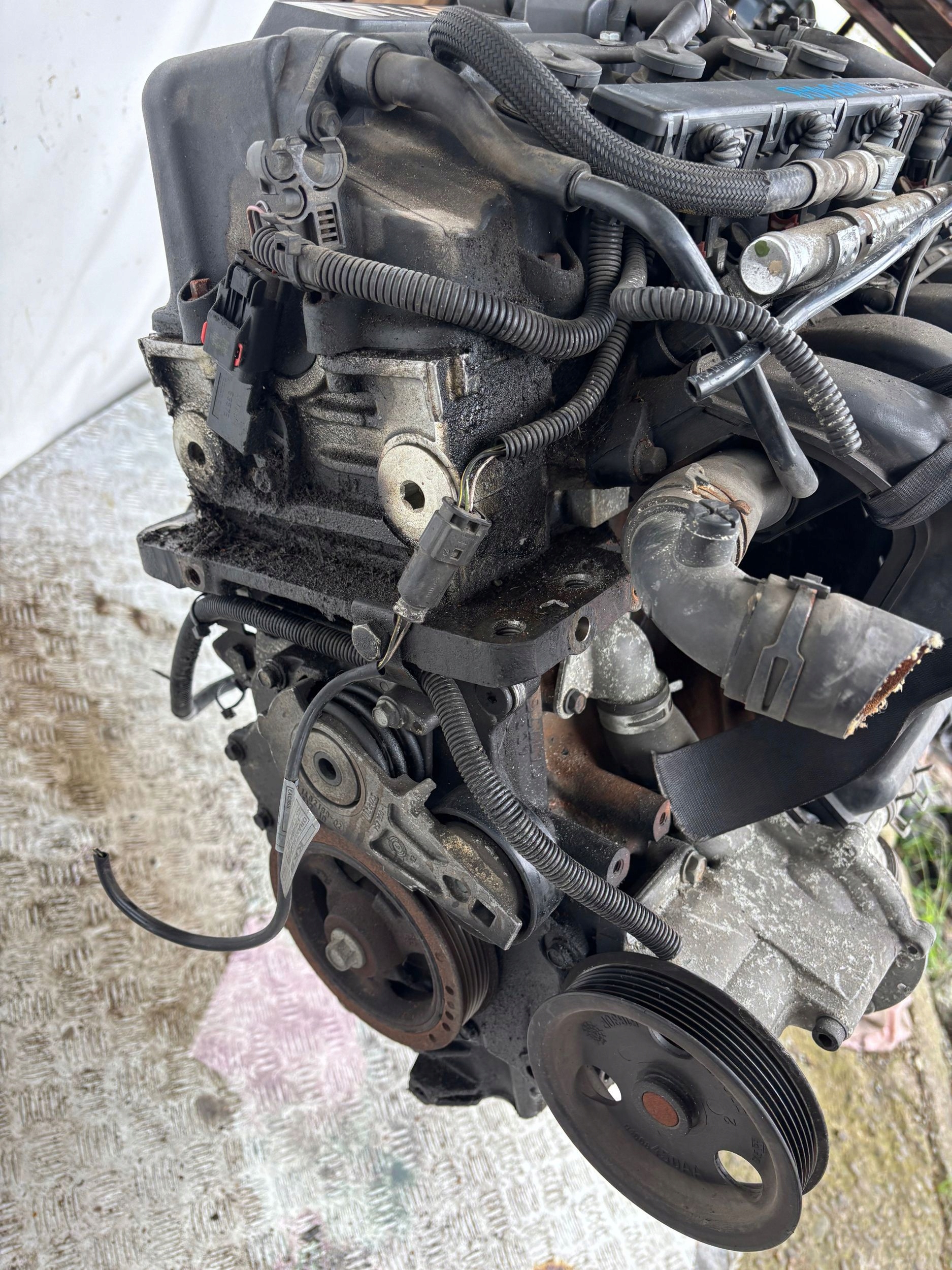 engine W10B16AB 1.6 MINI COOPER R50