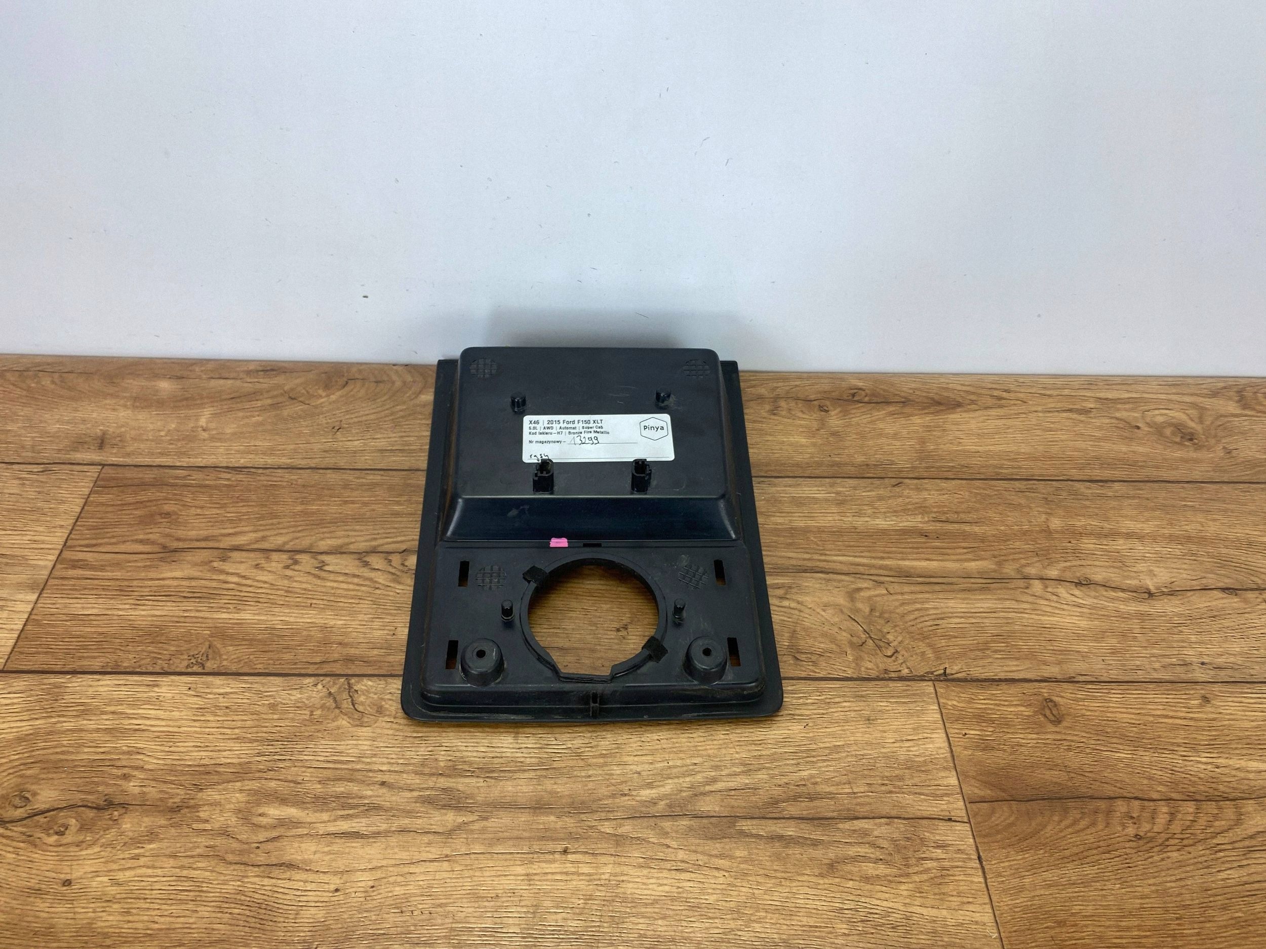 passenger compartment w desce Ford F150 2015+