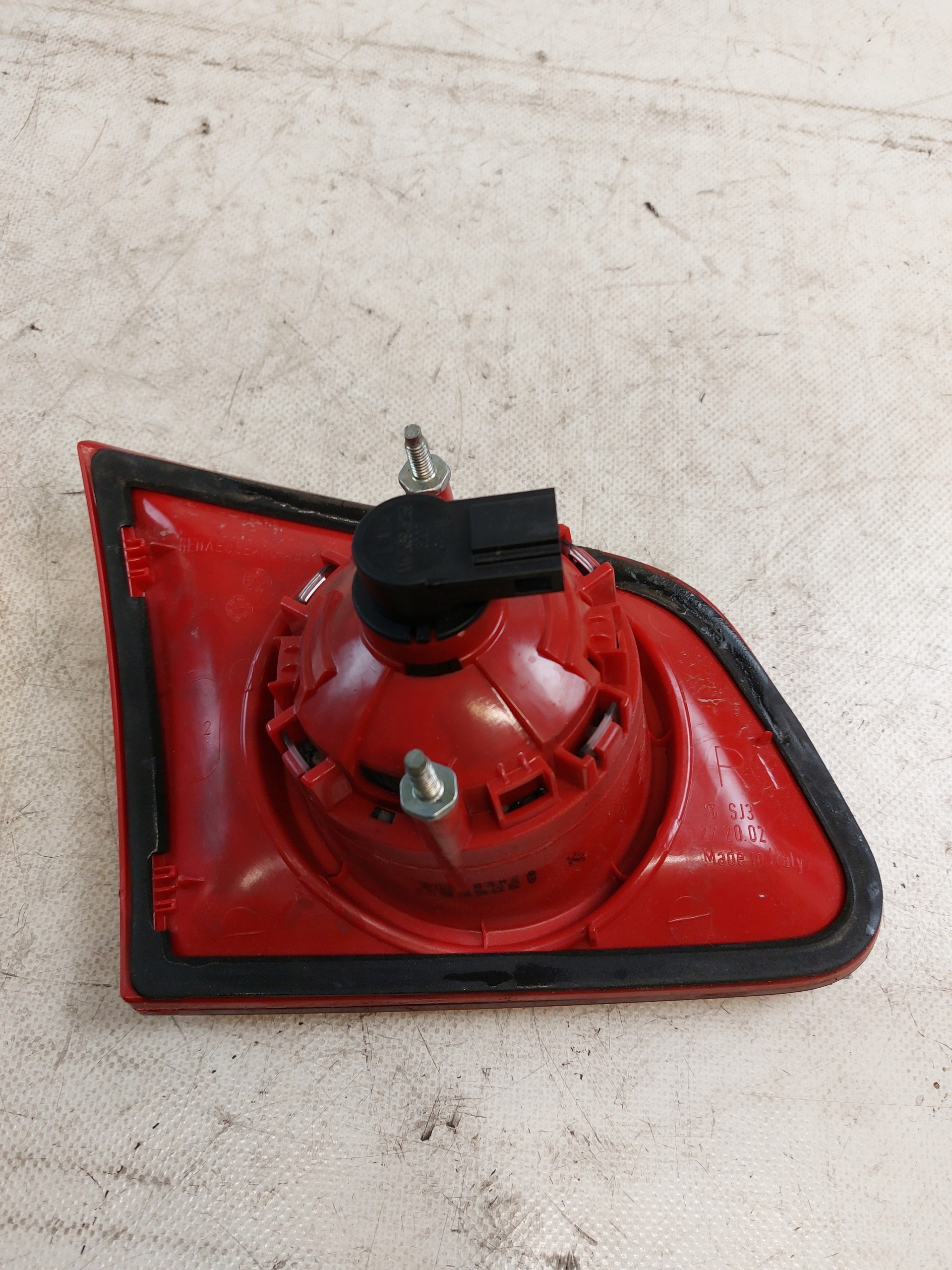 light right rear to the bonnet VW PASSAT B6 KOMBI