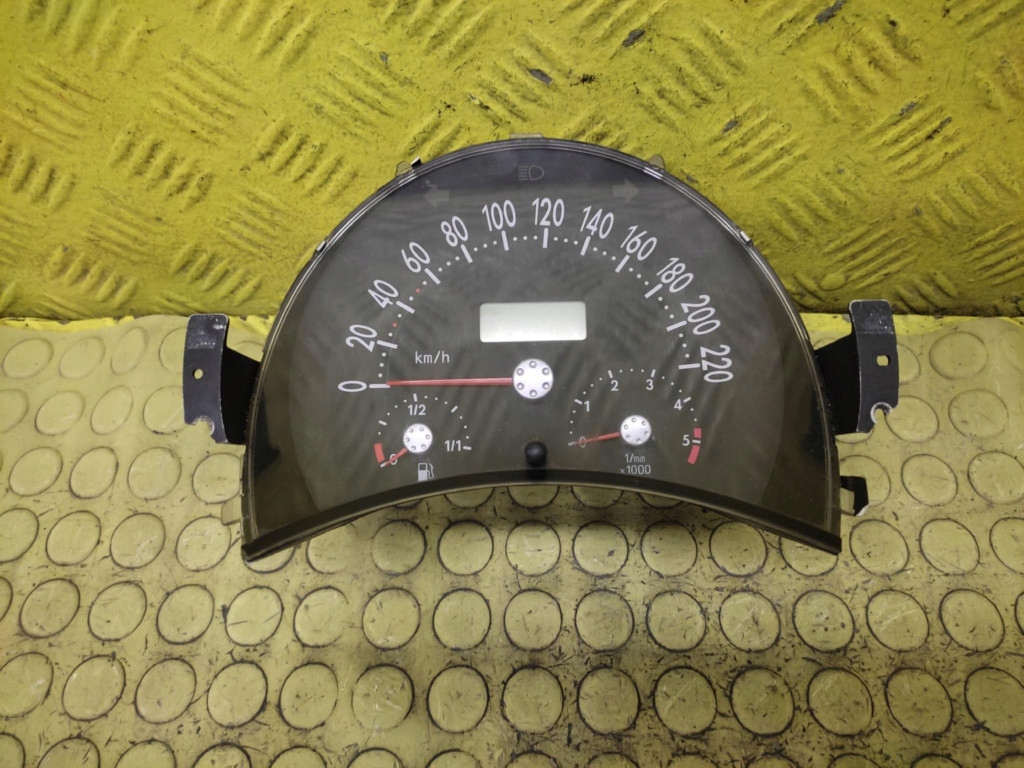 VW NEW BEETLE 1.9 TDI dials 1C0920800A