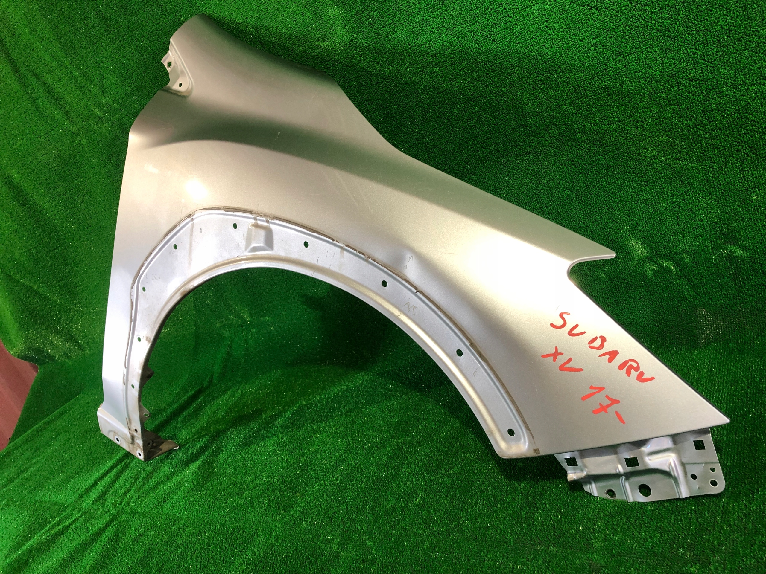 SUBARU XV 17- LIFT parafango Destra