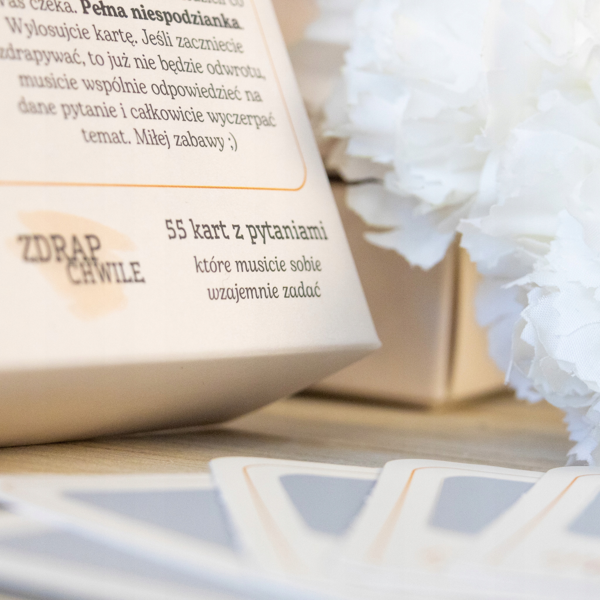 Chwile Rozmowy - Karty zdrapki z pytaniami dla Par, Zdrap Chwile Walentynki Projektant Zdrap Chwile