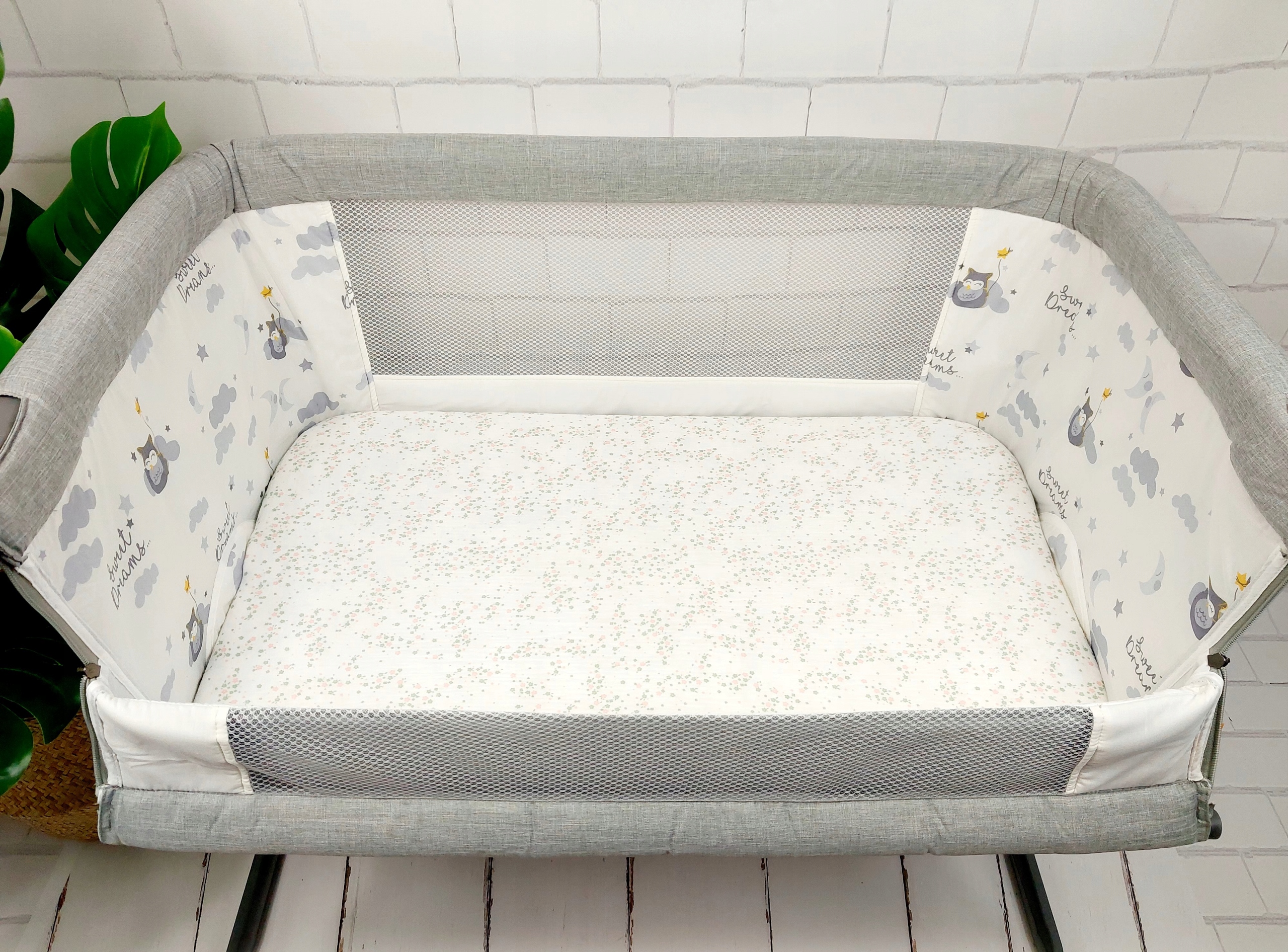 PRZEŚCIERADŁO MUŚLINOWE Z GUMKĄ DO ŁÓŻECZKA DOSTAWKI 50x82 RETRO Marka inna marka