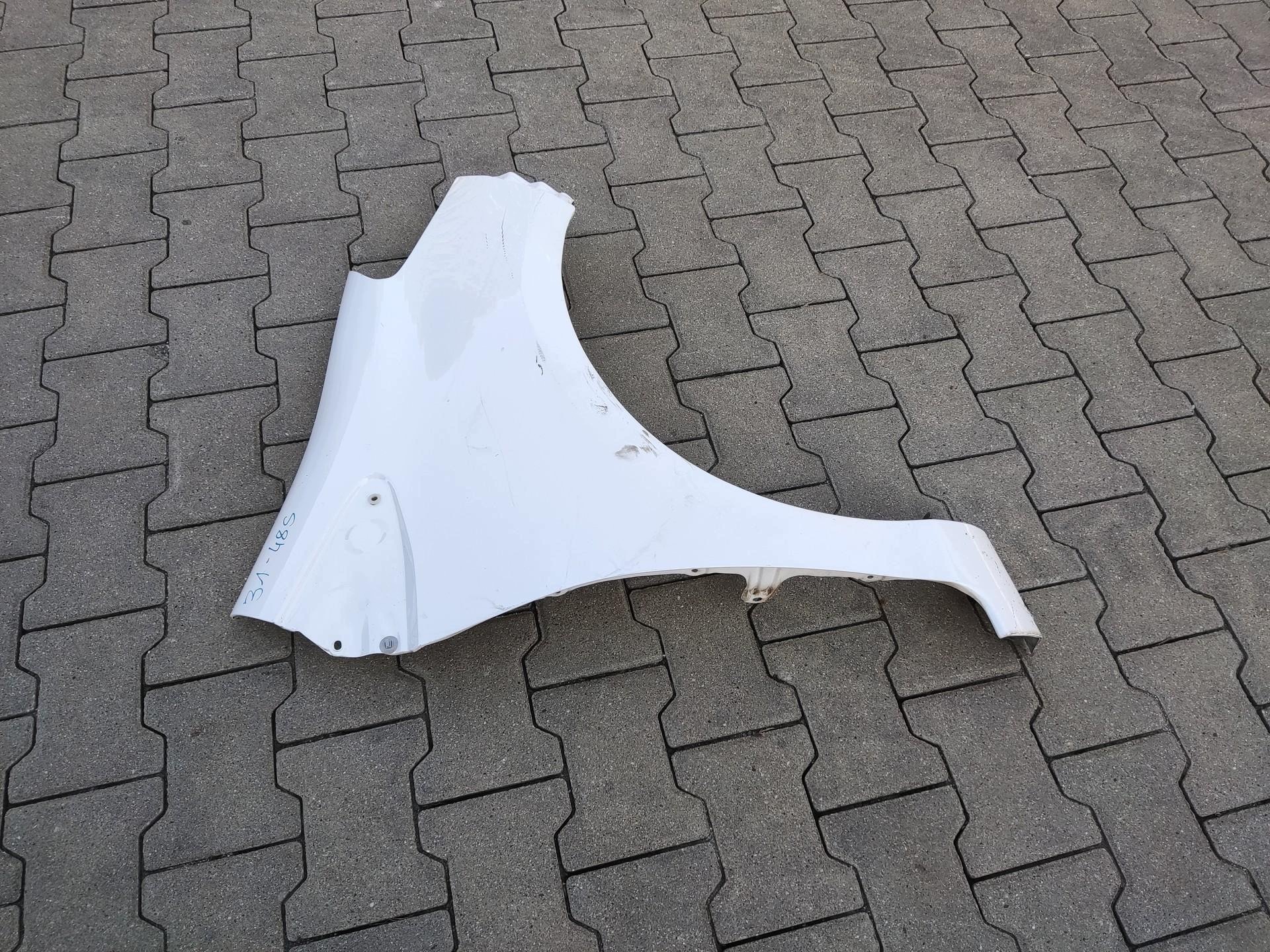 fender right front front TOYOTA YARIS III 2011-2014