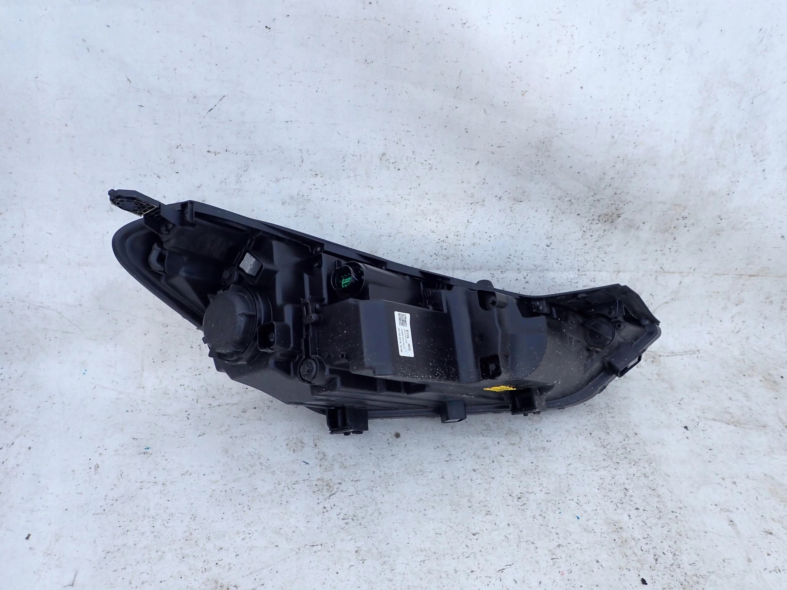 HYUNDAI TUCSON III LIFT 18- light left front