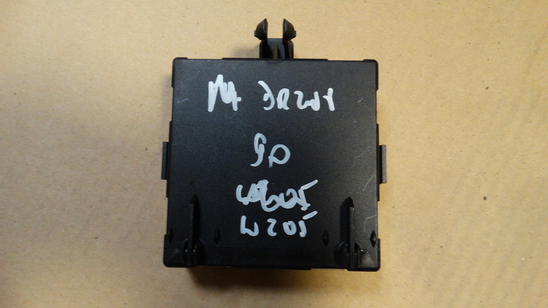 IDEALNY module door MERCEDES W205 1
