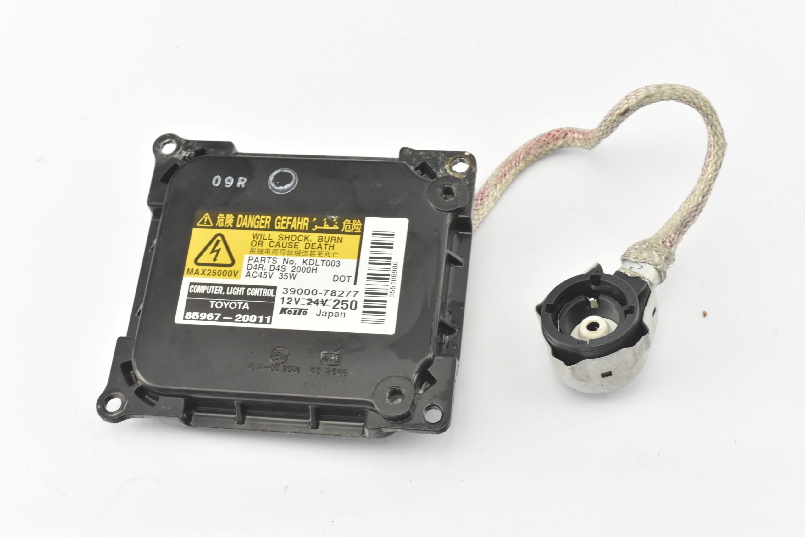 PRZETWORNICA LAMPY XENON 39000-78277 TOYOTA ESTIMA III XR50 2006-