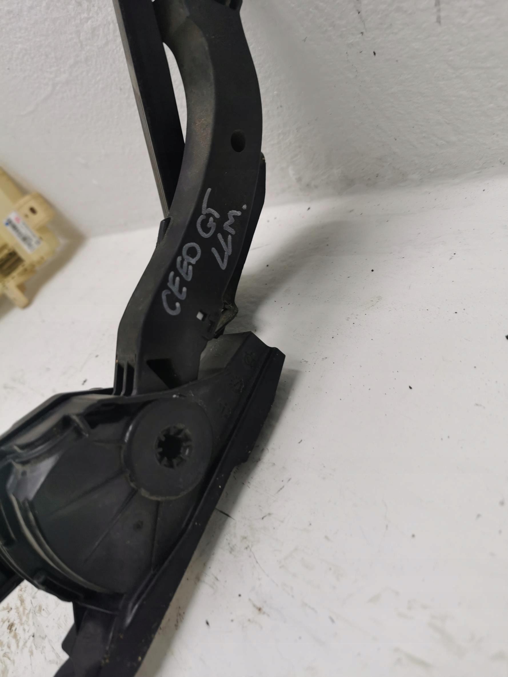 potentiometer Gas KIA PROCEED II 32700-3XXXX