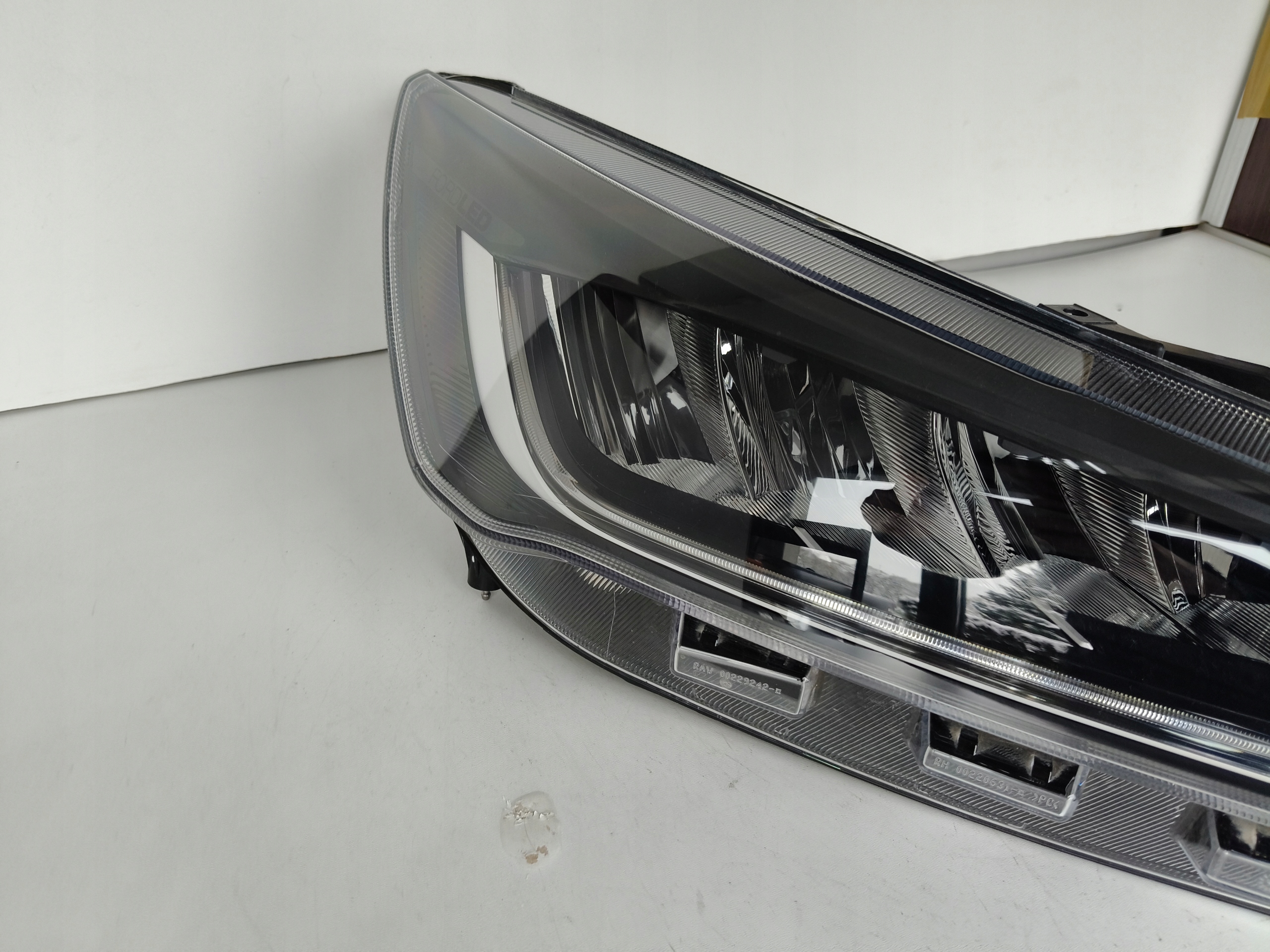 light right REFLEKTOR FORD FOCUS MK4 22- LIFT FULL LED