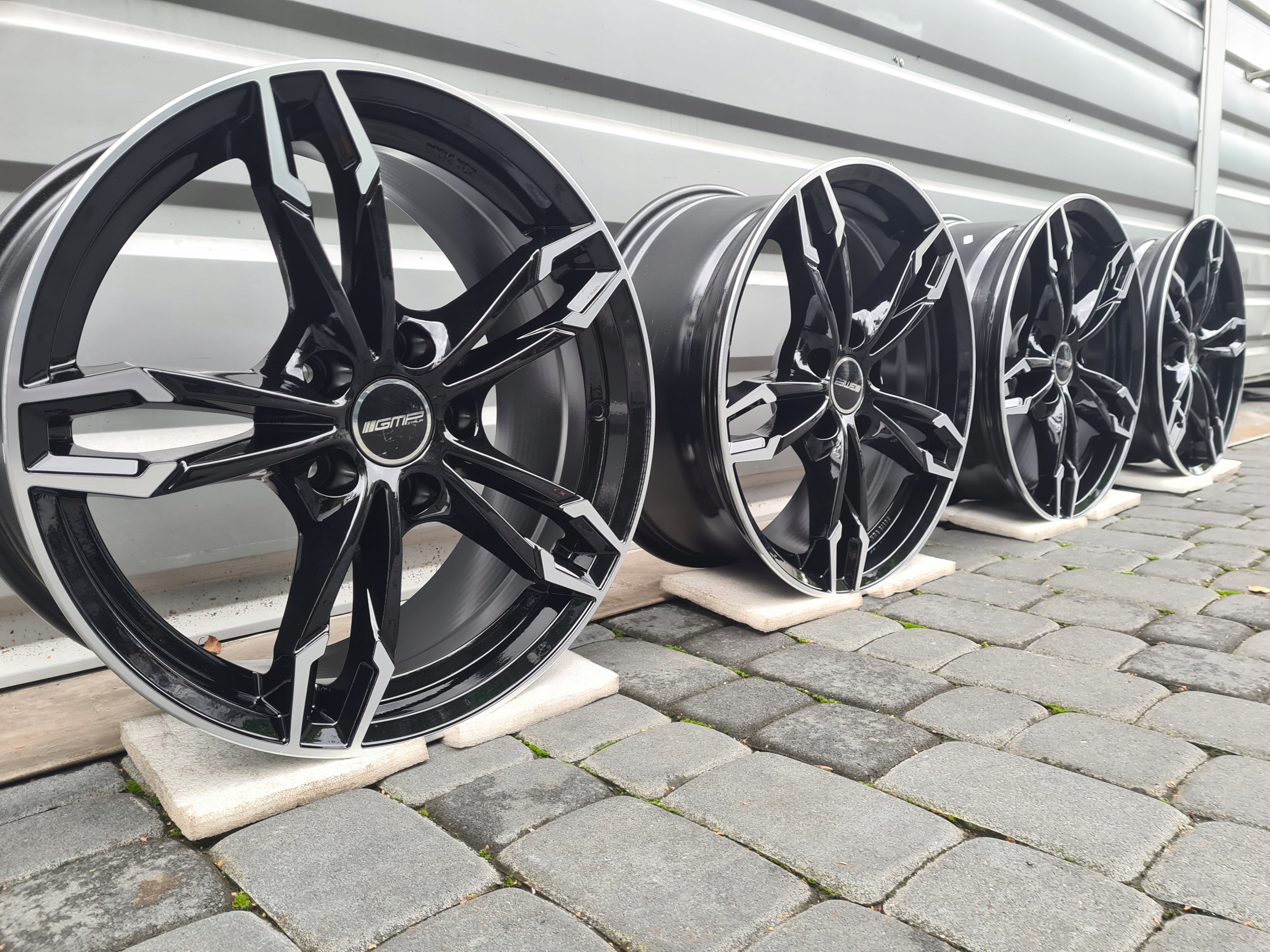 NOWE Felgi GMP ITALIA DEA 18 BMW Seria 3 4 5 X1 X3