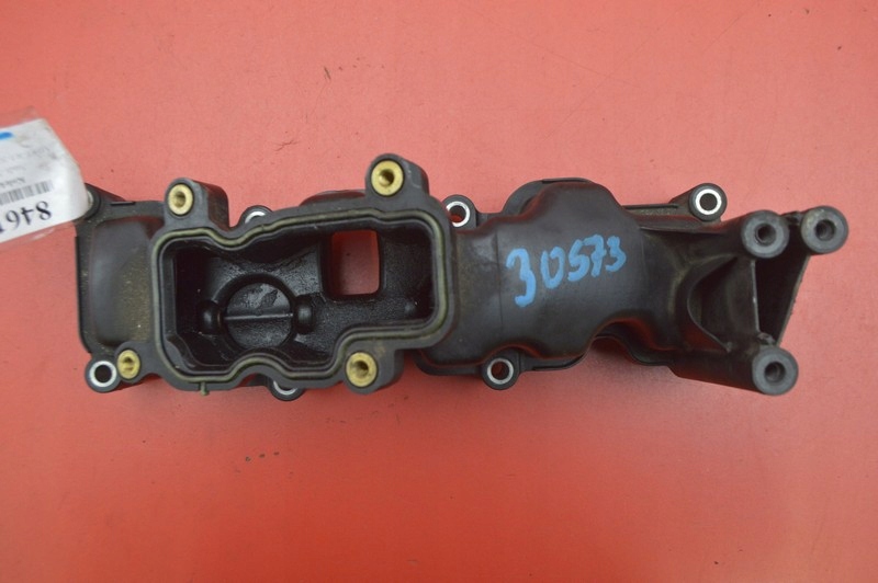 intake manifold left 059129711BJ AUDI A4 B8 2.7 TDI 190 KM 07-11
