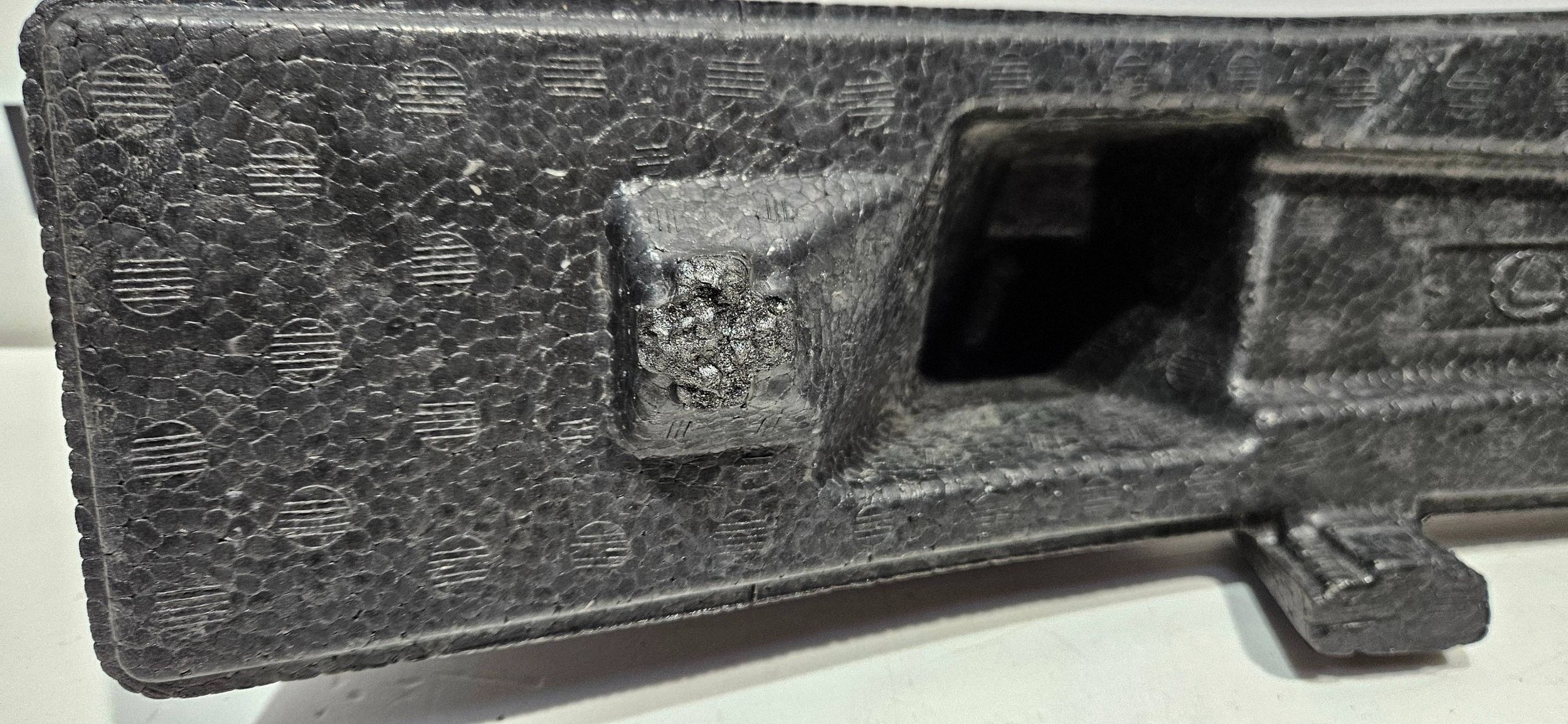 Absorber nárazníku předního předek Lexus LBX 5261152410