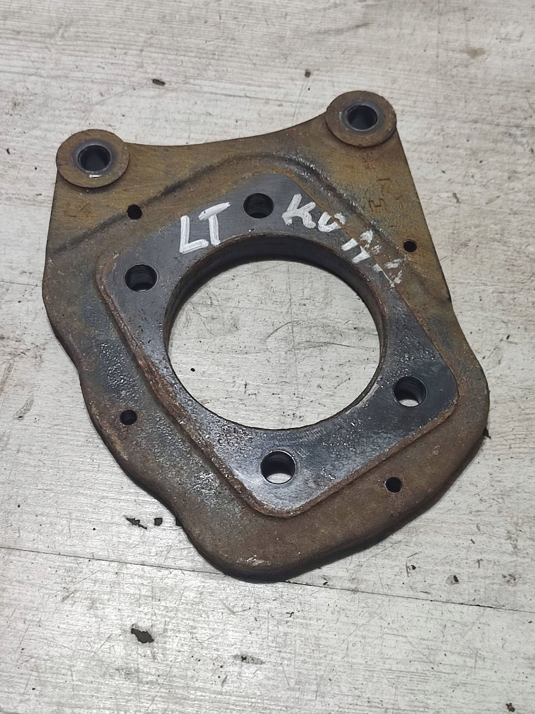 Hyundai Kona and 2018 rear part side left pad swings