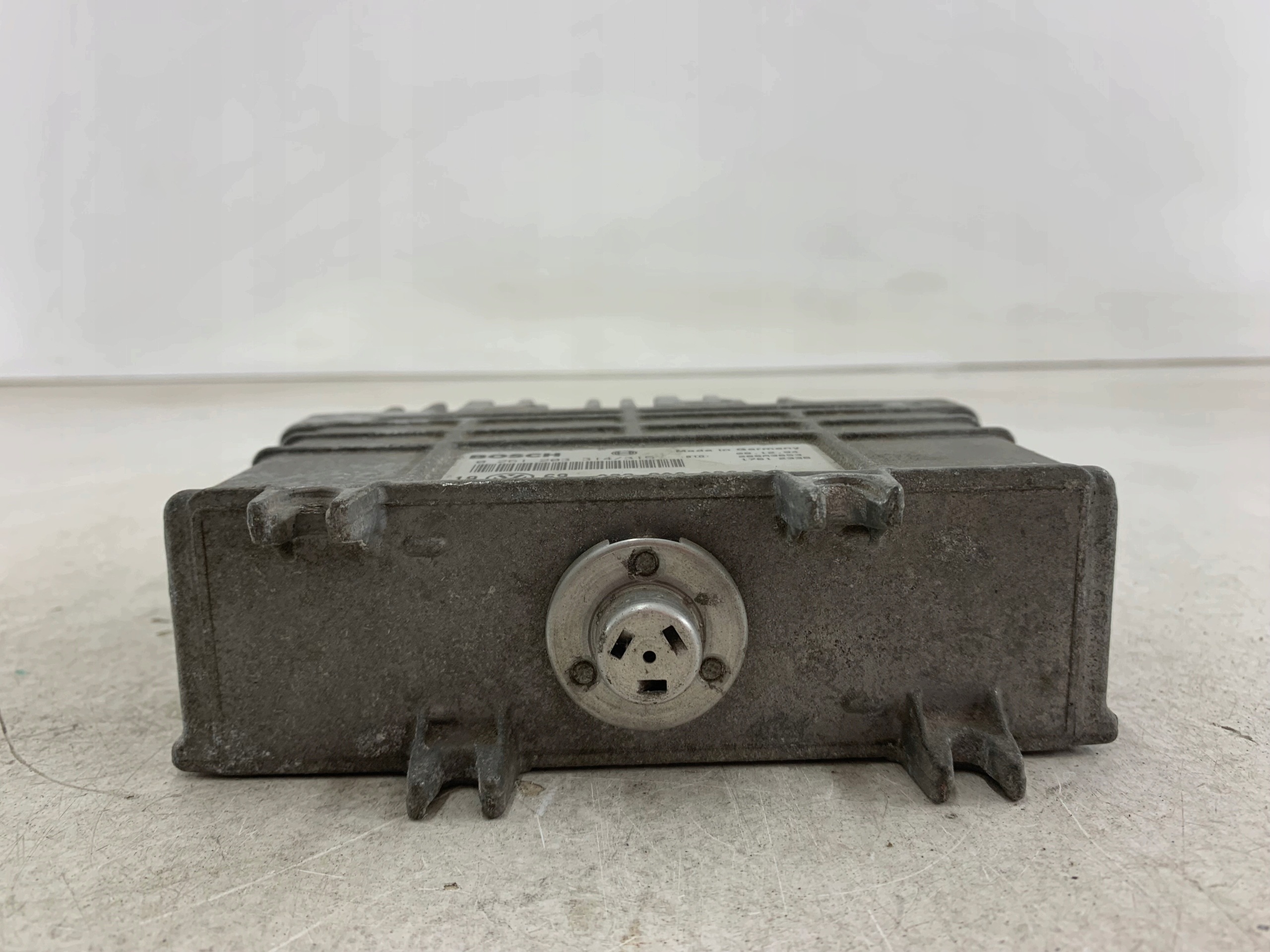VW GOLF III 1.6 control unit of the engine 032906026D