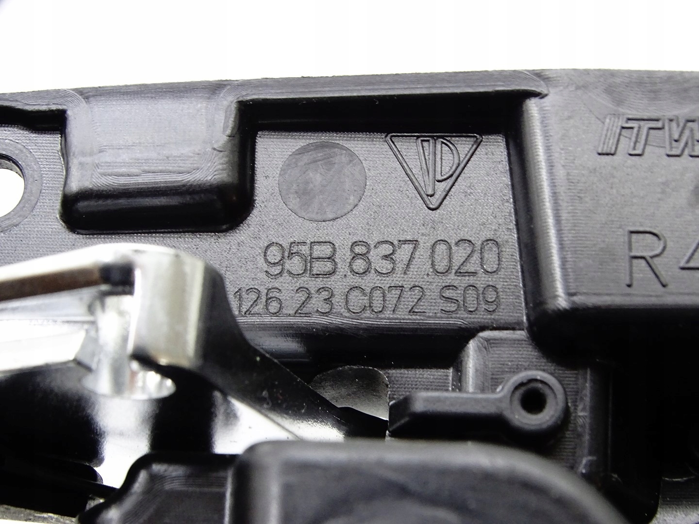 handle inner door right PORSCHE MACAN 95B 95B837020