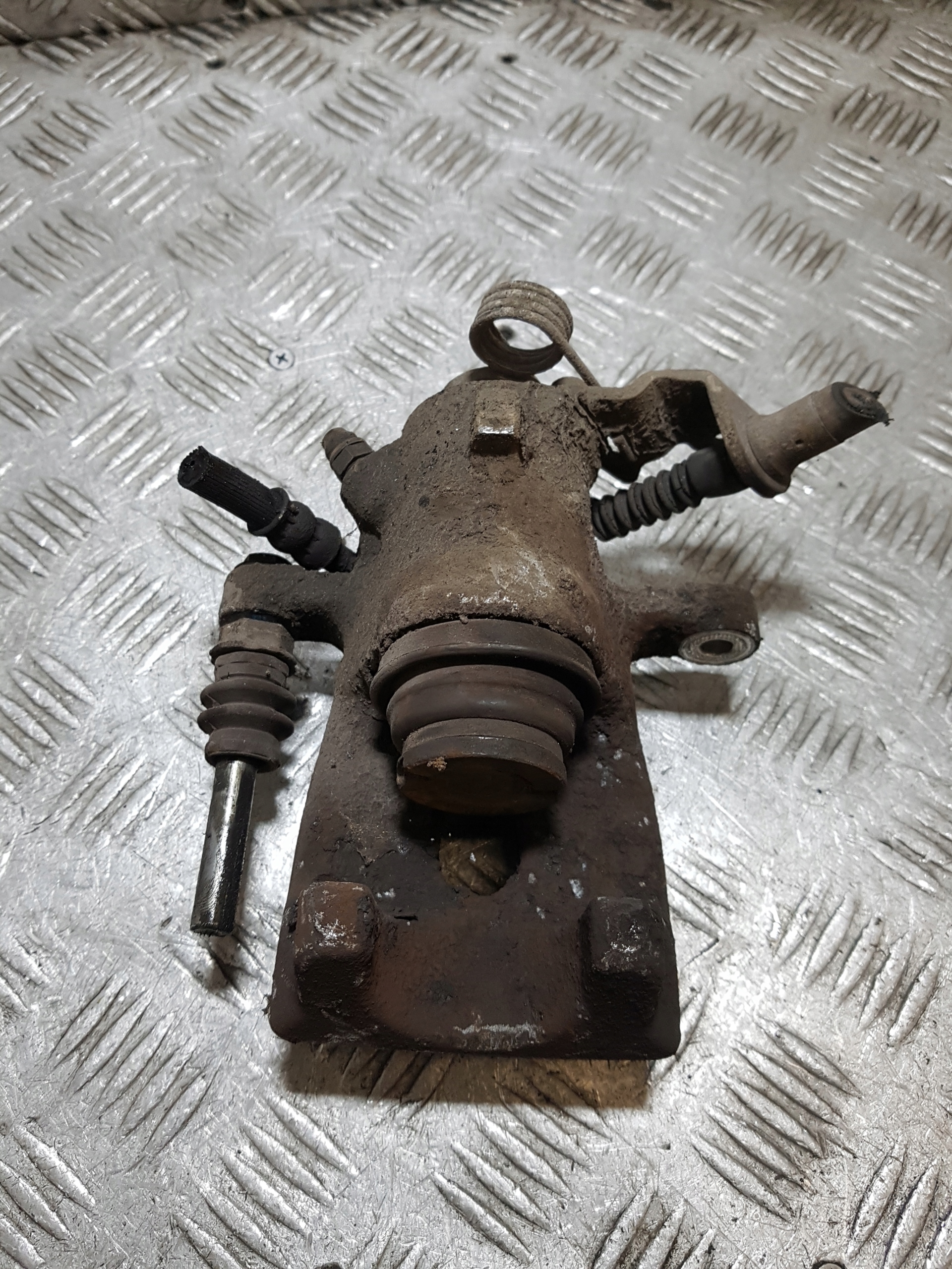 caliper brake right rear part rear OPEL ZAFIRA B 1.7 D