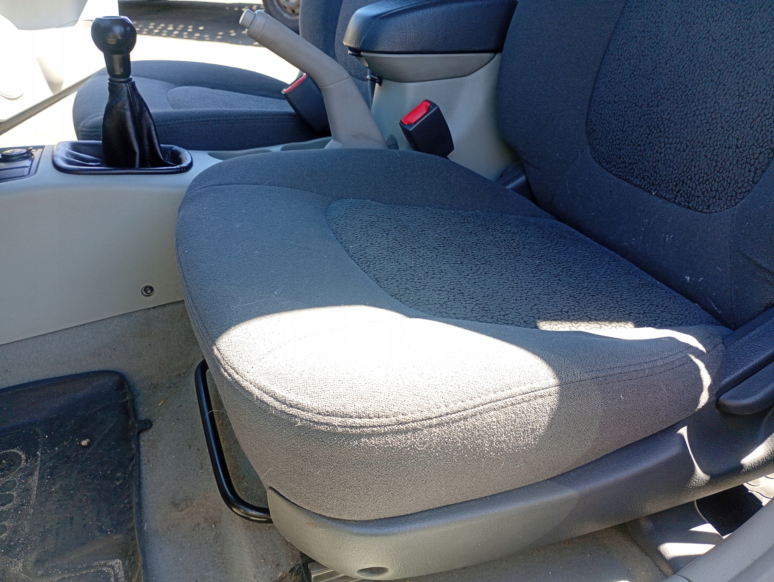 seat left driver´s Kia CERATO 1 and 04-07