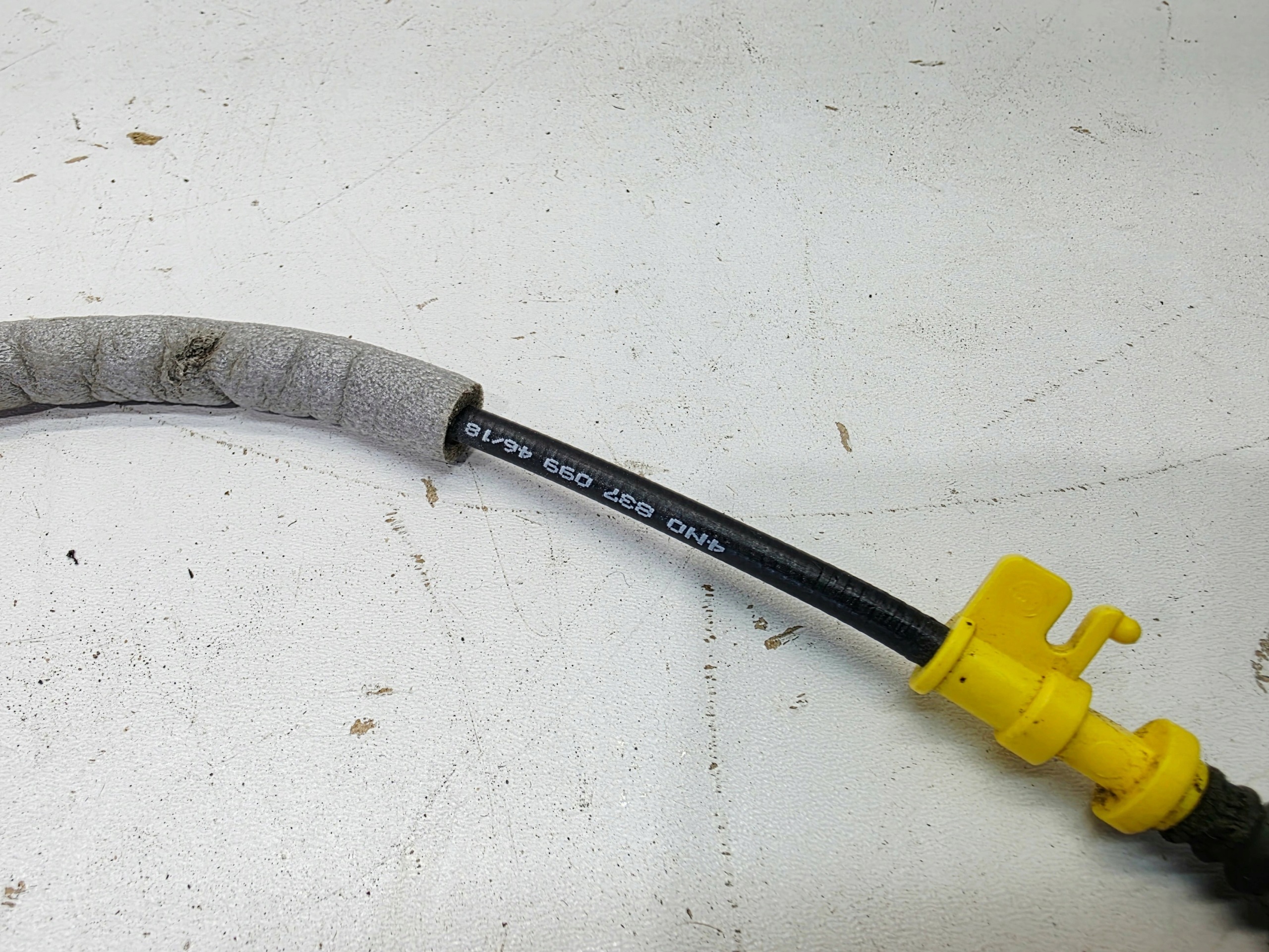 Câble Levier BOWDENA Portière AUDI A6 C8 A7 A8 4N0837099
