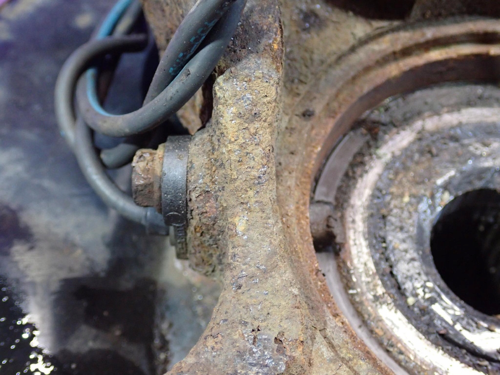 Honda CR-V III 06-09 2.2 поворотный кулак ступица под ABS 295mm