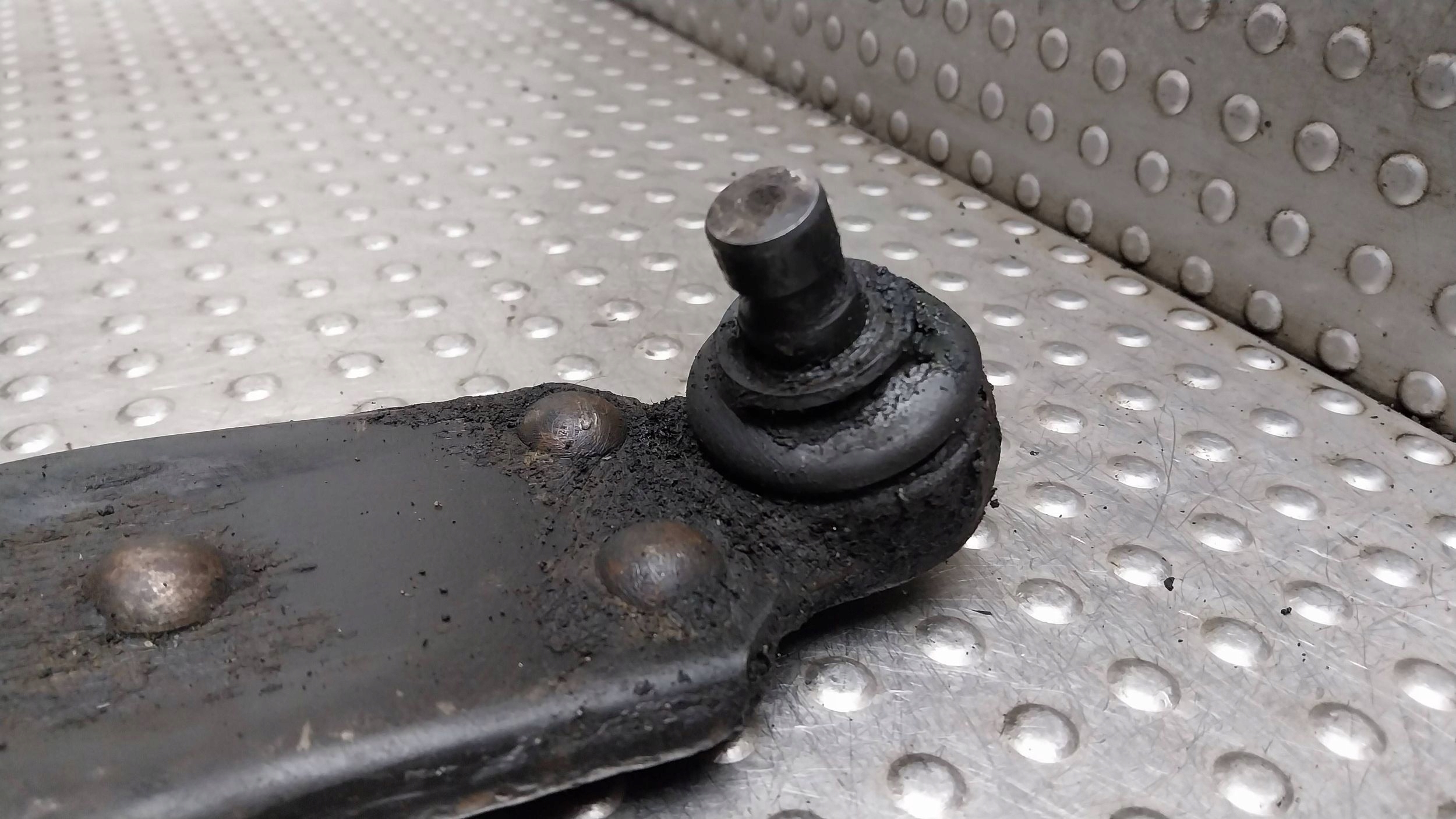 arm right front 98AG-3042-AK FORD FOCUS MK1