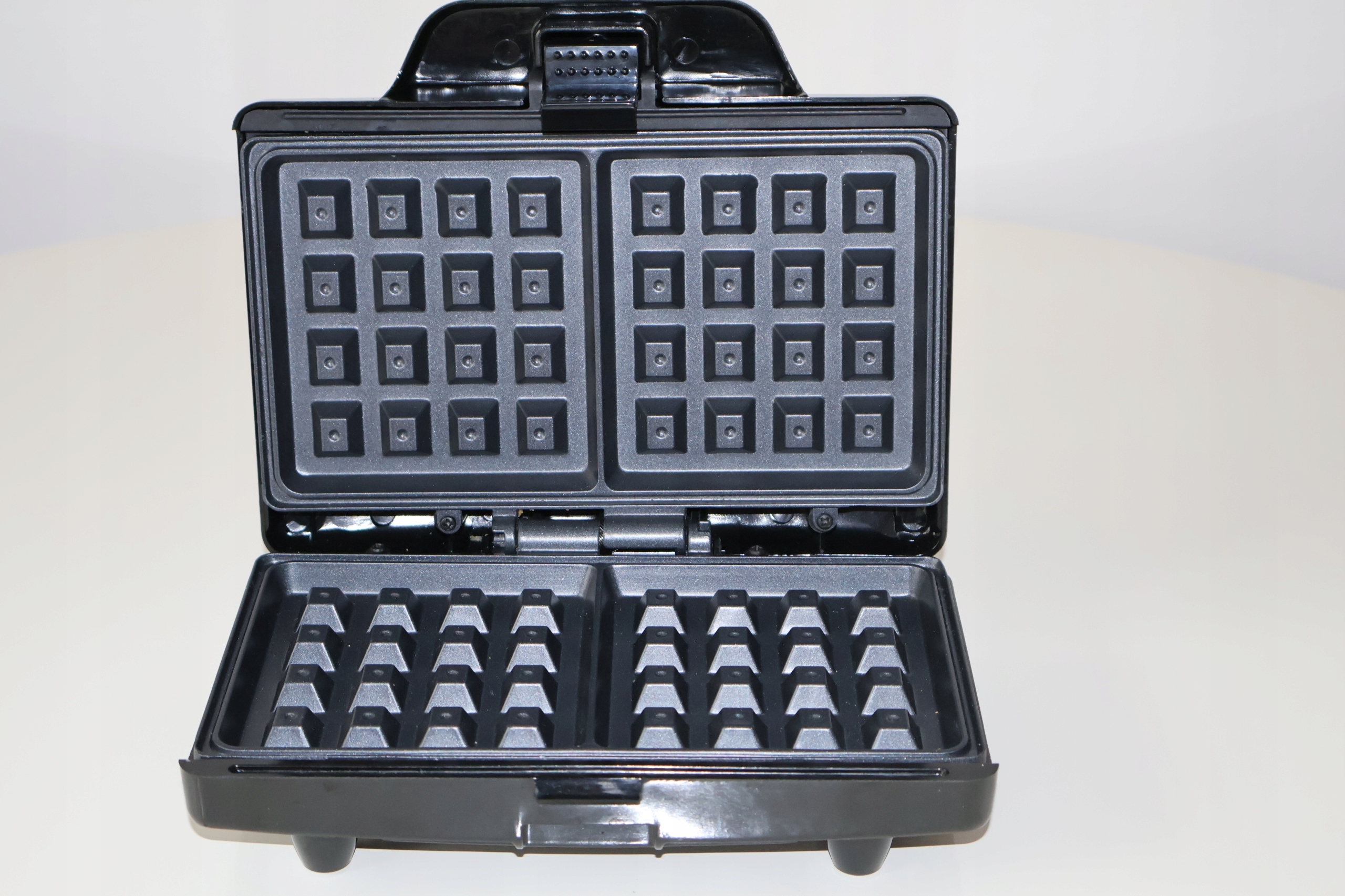 Gofrownica Gourmetmaxx MPN 750 W czarny - zdjęcie 4