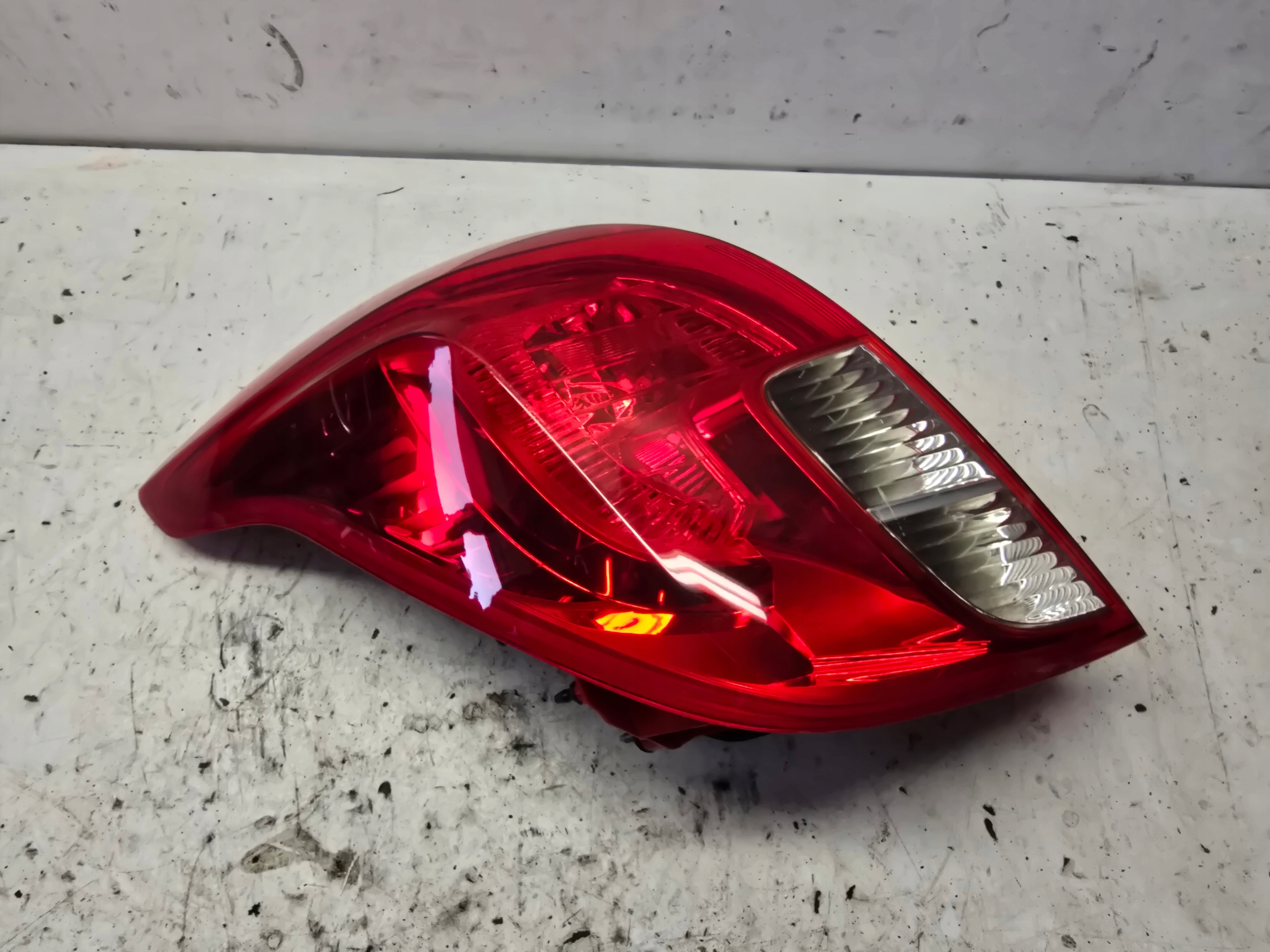 OPEL MOKKA MOKKA X light left rear part left rear W fender