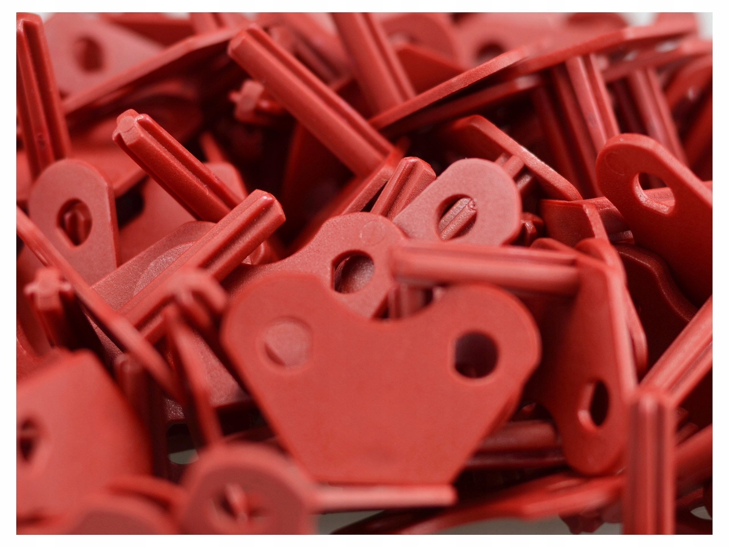 Mediabox 45x45 Klucz do gniazda z blokadą DATA Kolor czerwony