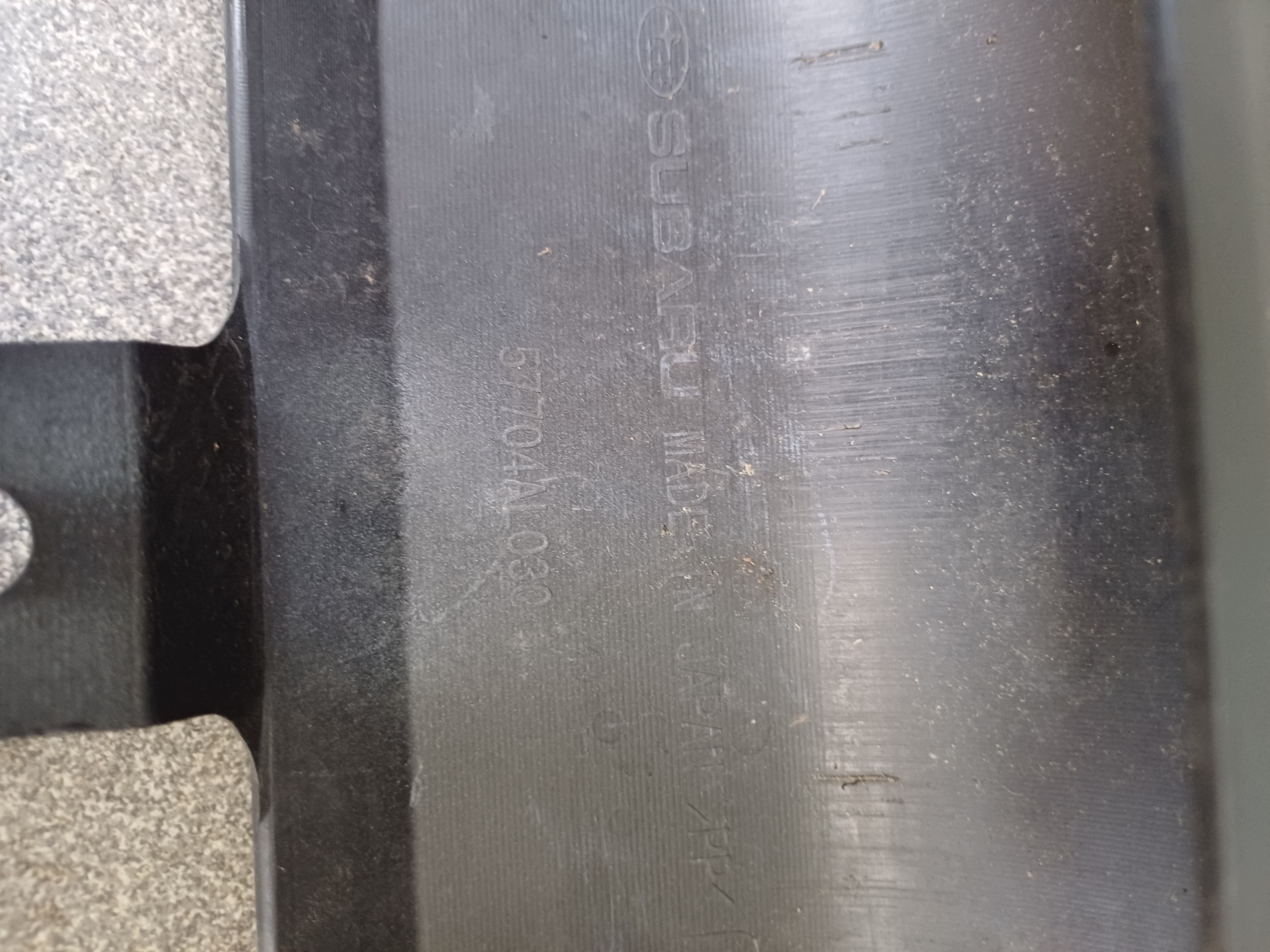 bumper front front SUBARU OUTBACK 5 V 57704AL030