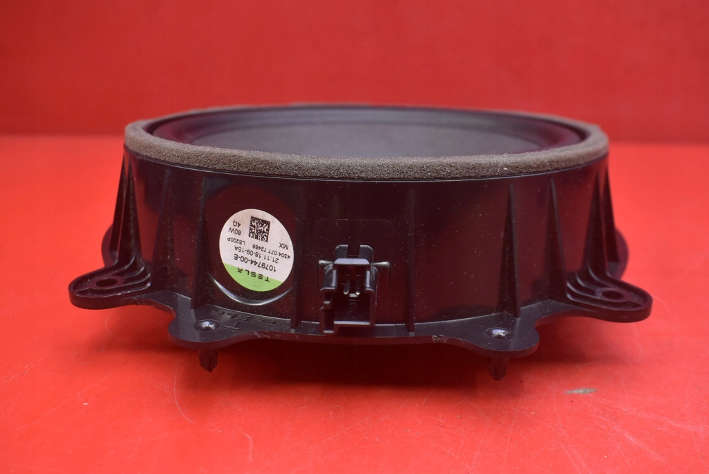 speaker left front 1079744-00-E TESLA MODEL 3 17-21