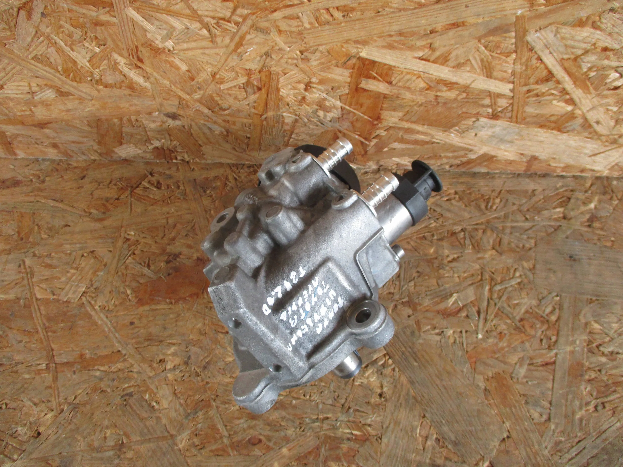EINSPRITZPUMPE TOYOTA AVENSIS T29 2.0D