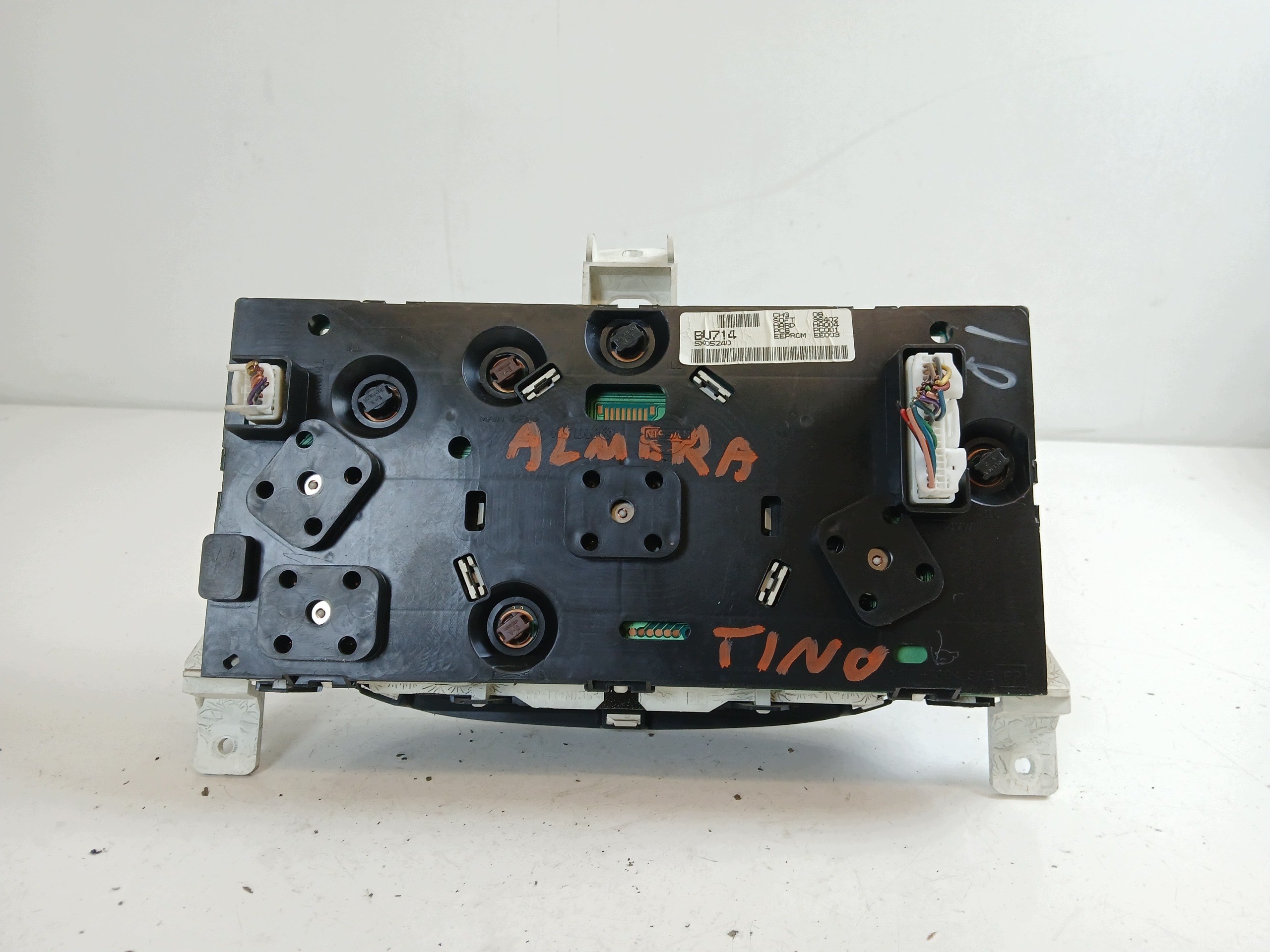 NISSAN ALMERA TINO 2.2 D dials dials BU714