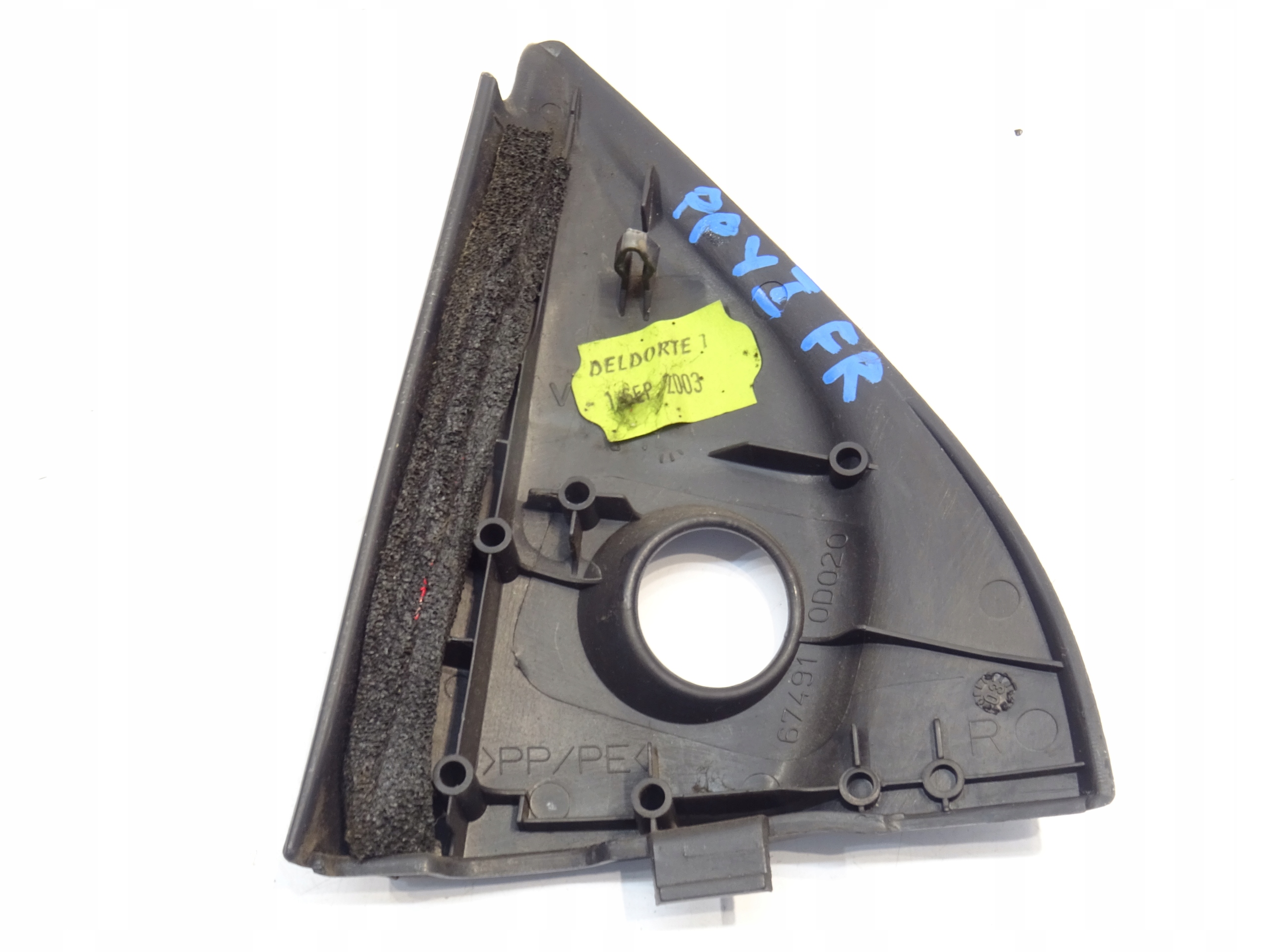 OSLONA LUSTERKA MANUALNEGO ZASLEPKA DRZWI TOYOTA YARIS I 2001-2005 Producent części Toyota OE