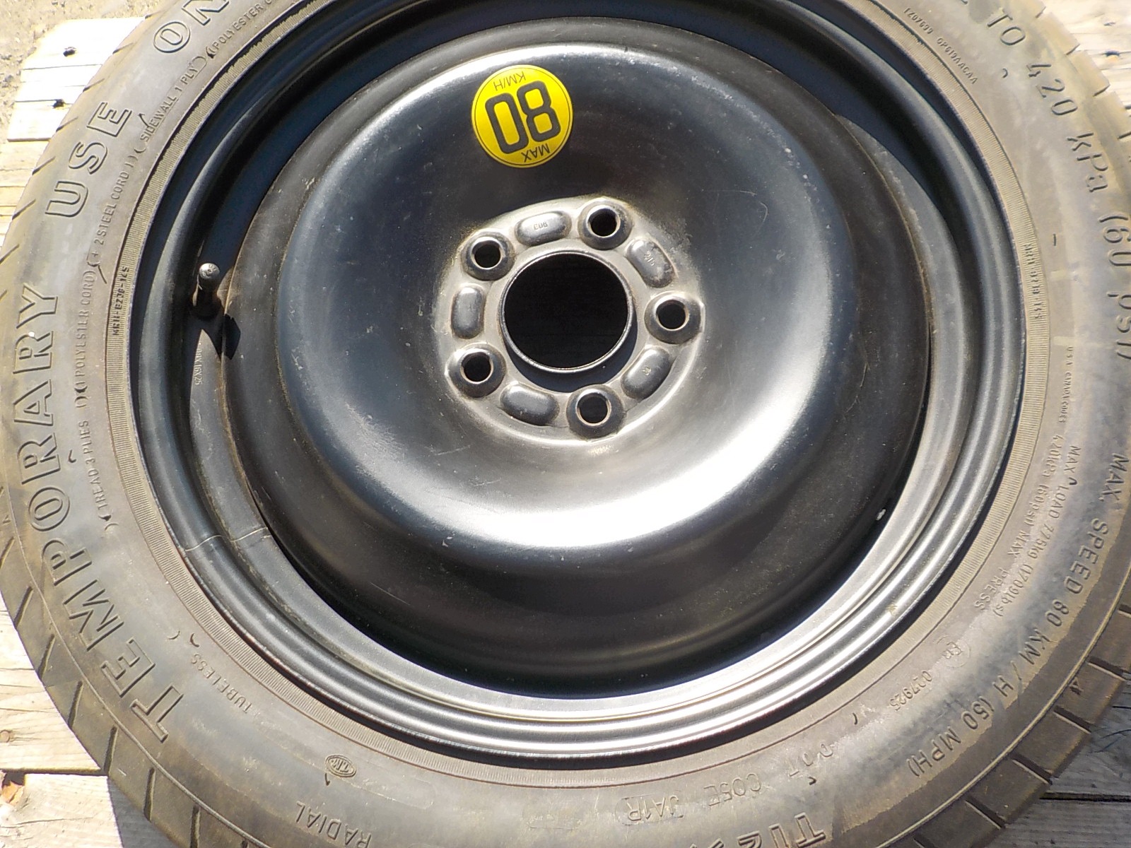 FORD C-MAX II roue de secours R15 5x108 125/85/16
