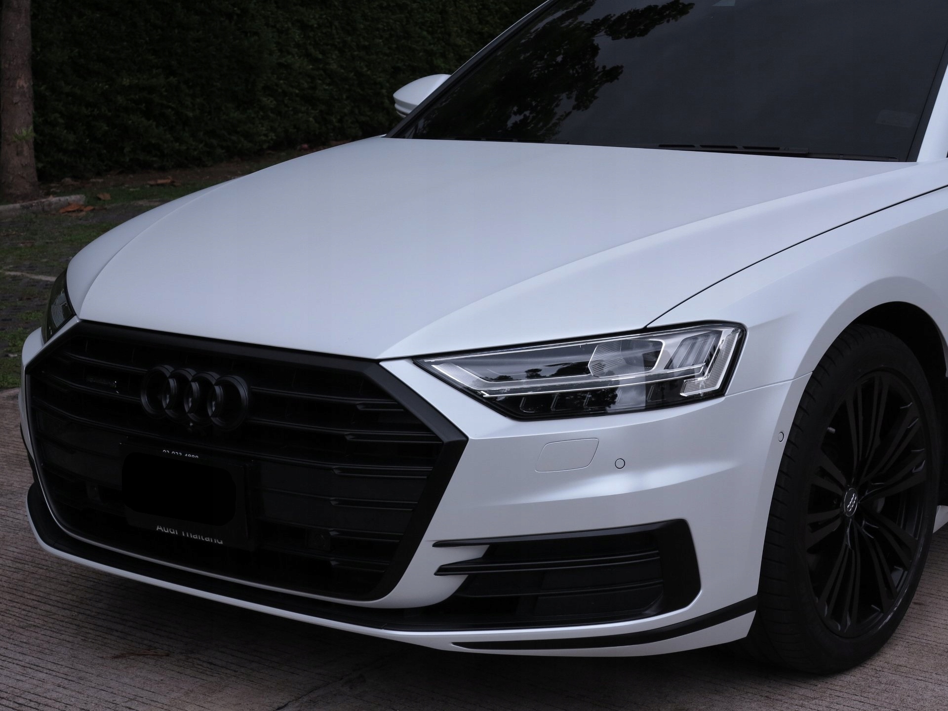 FOLIA BIAŁA SATYNA PERŁA 50cm x 152cm BIAŁY CHROM MAT OKLEINA SAMOCHODOWA Kod producenta 691213