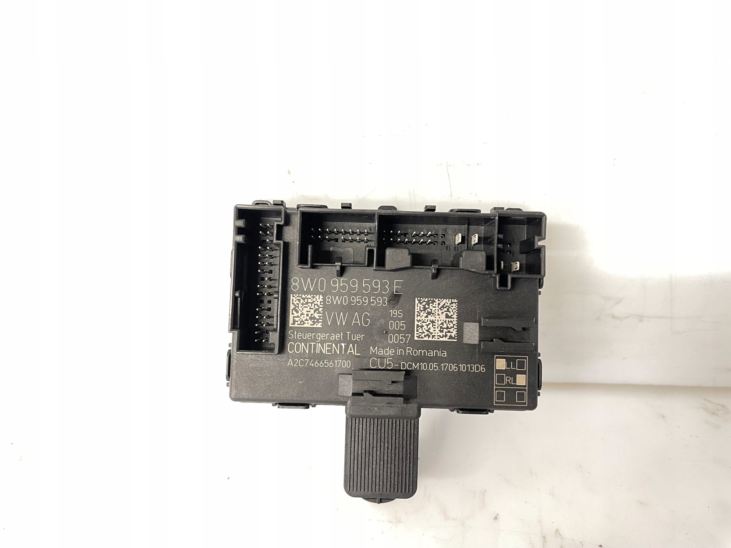 AUDI A4 B9 module door left front 8W0959593E