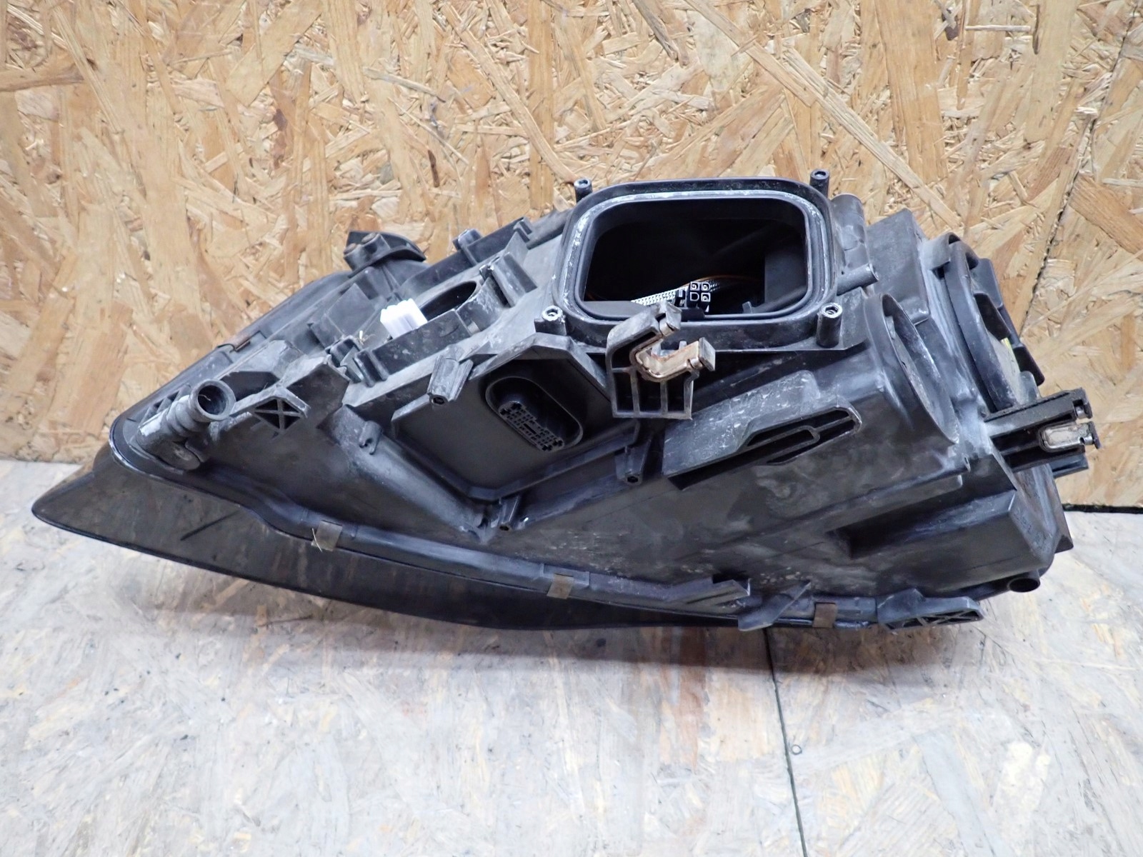 light right REFLEKTOR right BI XENON AUDI A4 8K B8 2007-2011R 8K0941004G