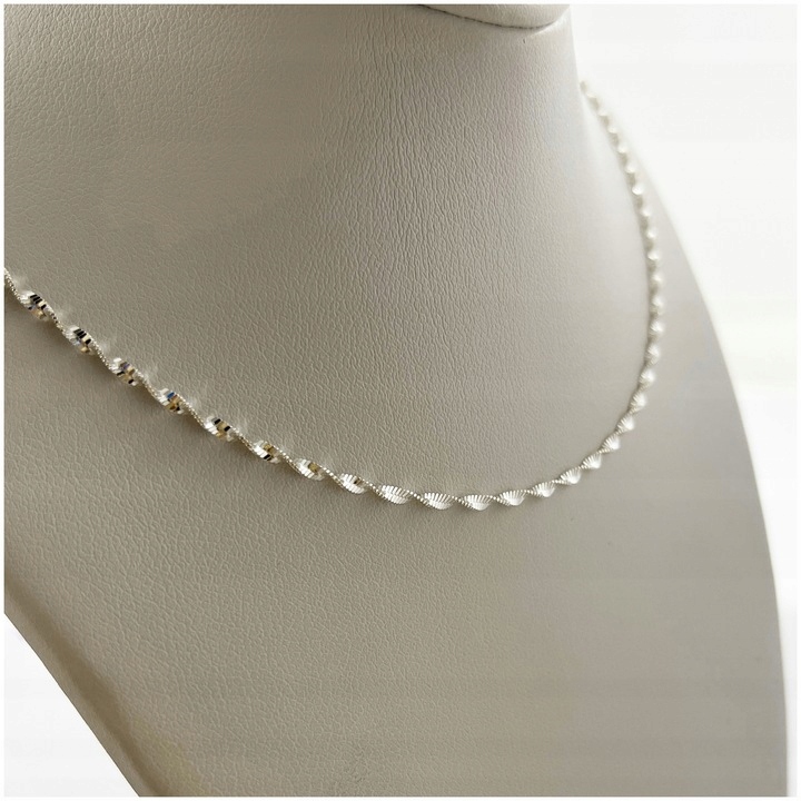 SREBRNY ŁAŃCUSZEK DZIECIĘCY SREBRO 925 + MEDALIK MATKA BOSKA CZĘSTOCHOWSKA Materiał Srebro