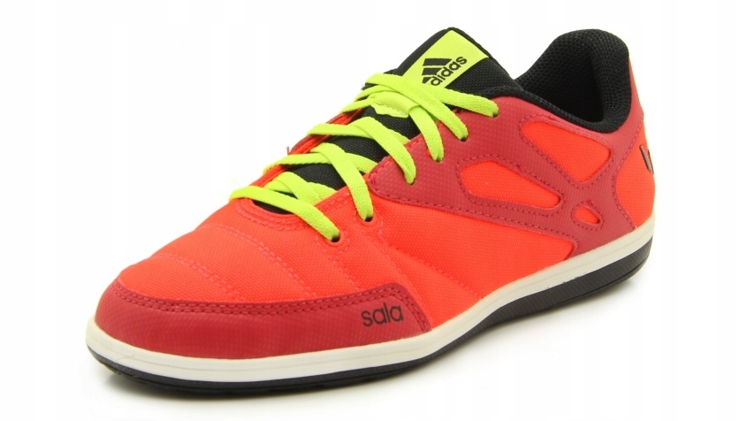 Boty adidas Messi 15.4 St J vel. 38