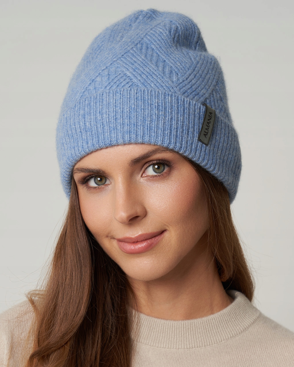 Kašmírový čepice Almania s hedvábnou podšívkou modrý